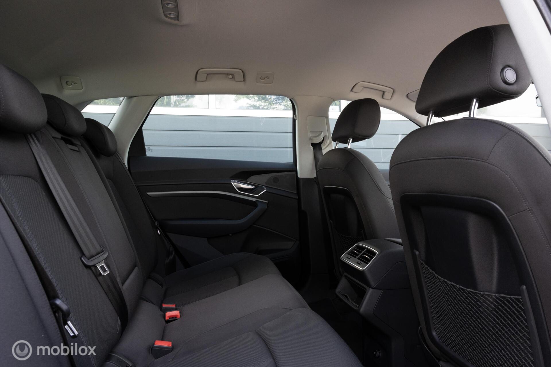 Foto van Audi E-tron 50