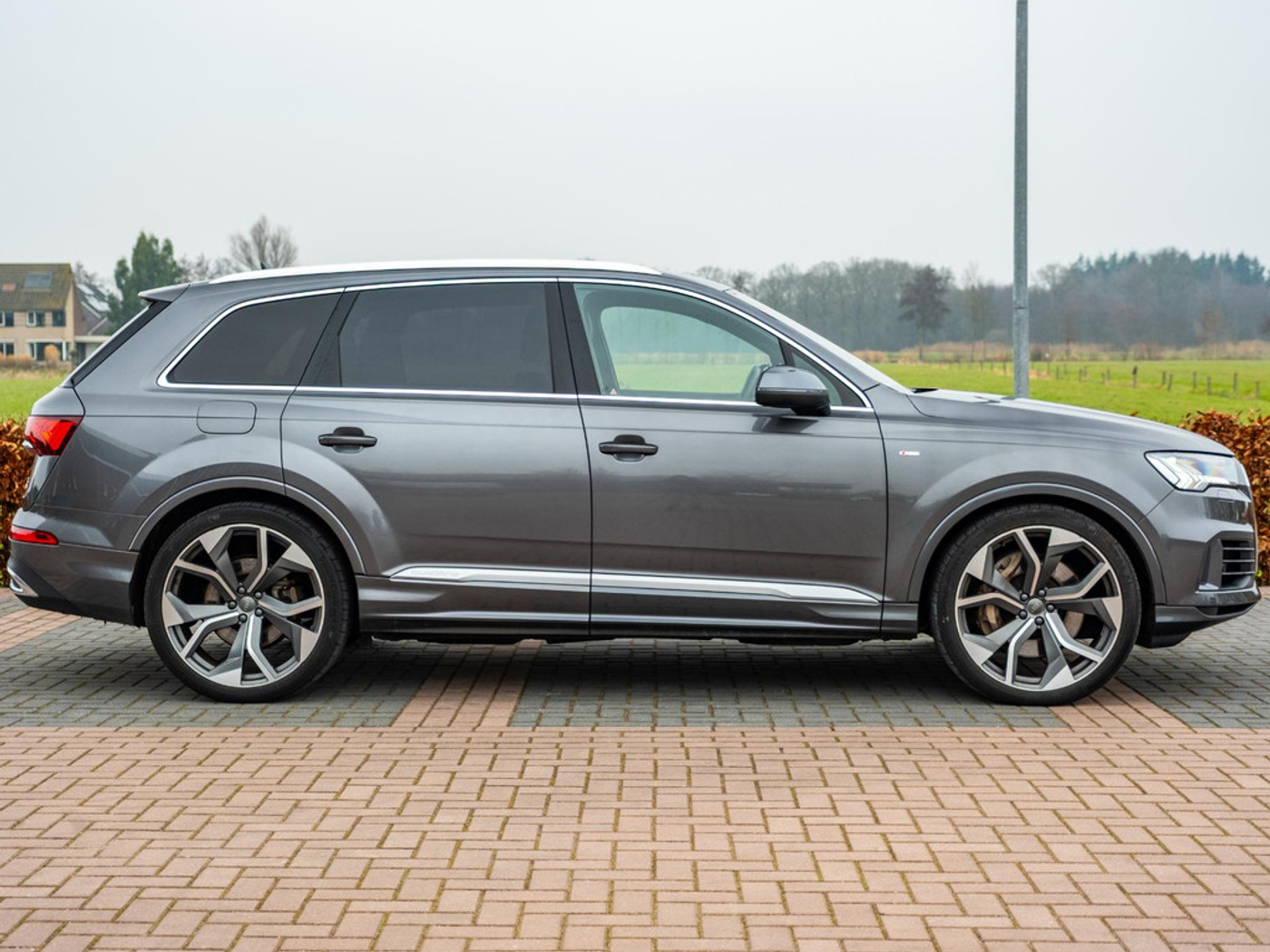 Foto van Audi Q7 55 TFSI E