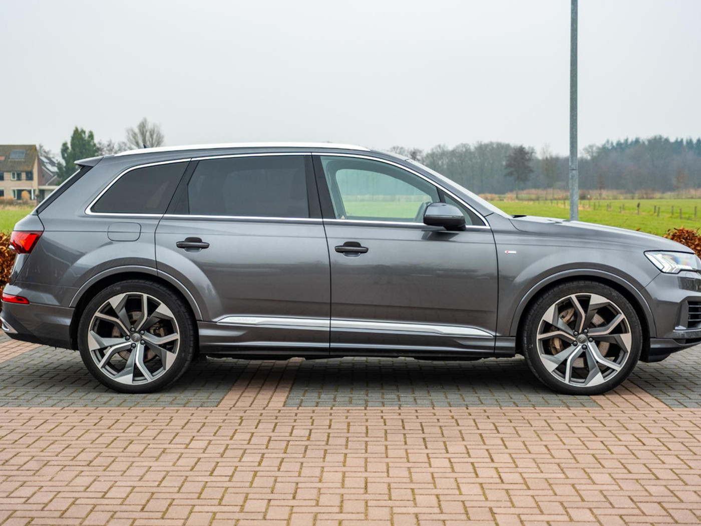 Foto van Audi Q7 55 TFSI E