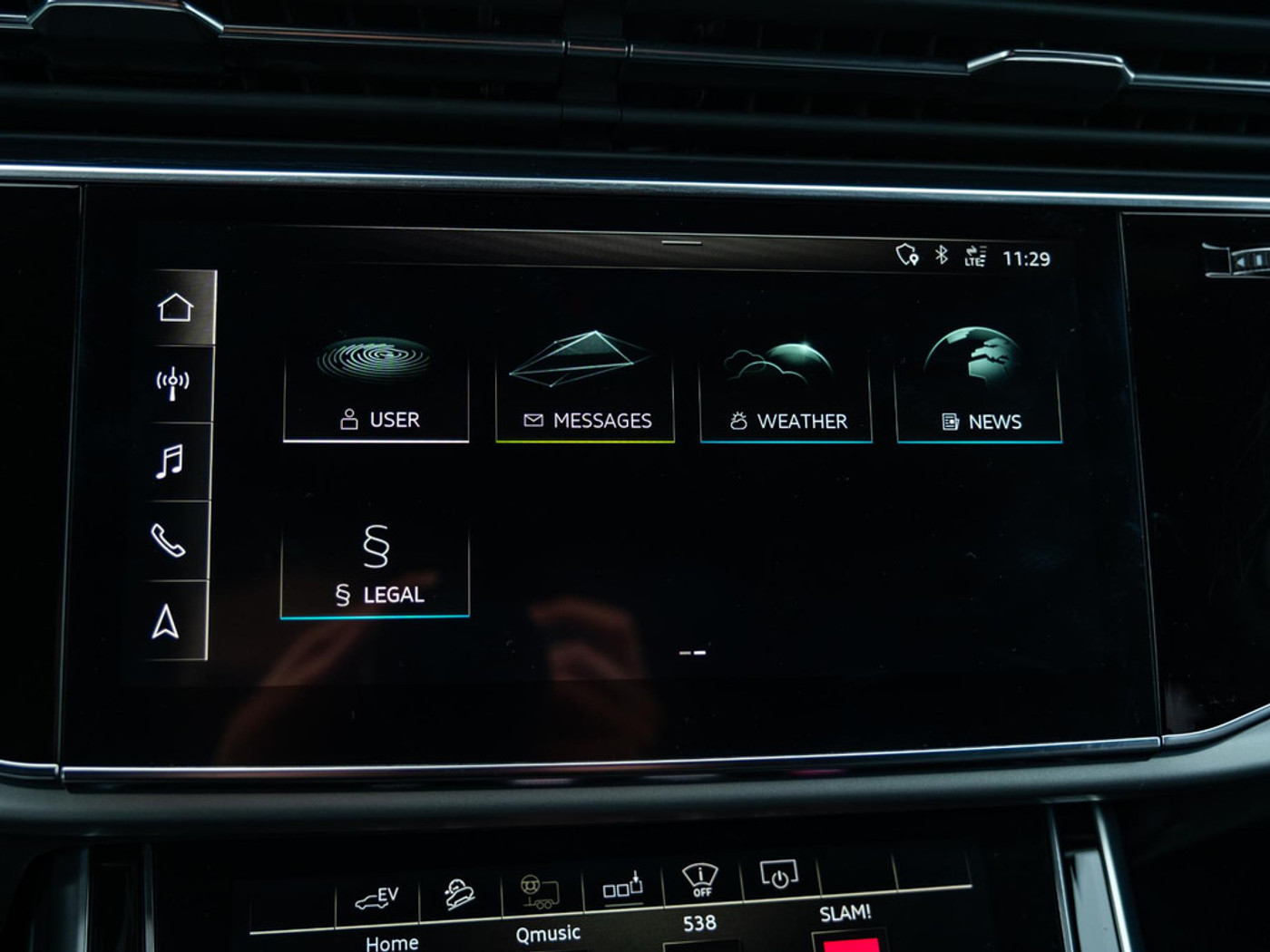 Foto van Audi Q7 55 TFSI E
