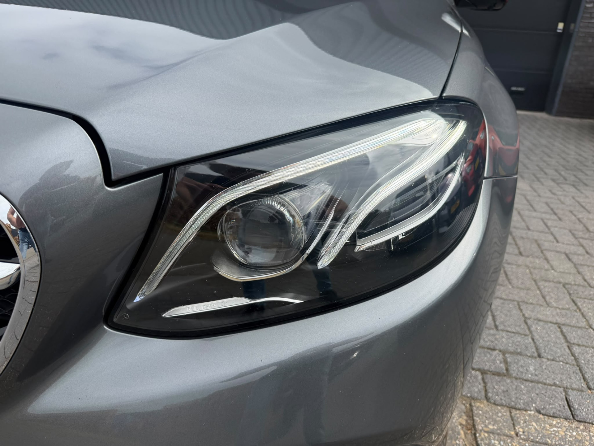 Foto van Mercedes-Benz E 200