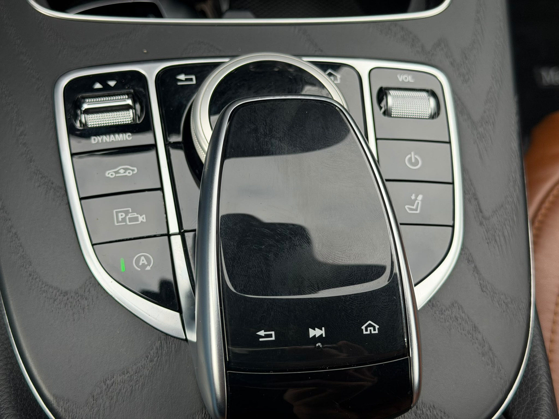 Foto van Mercedes-Benz E 200
