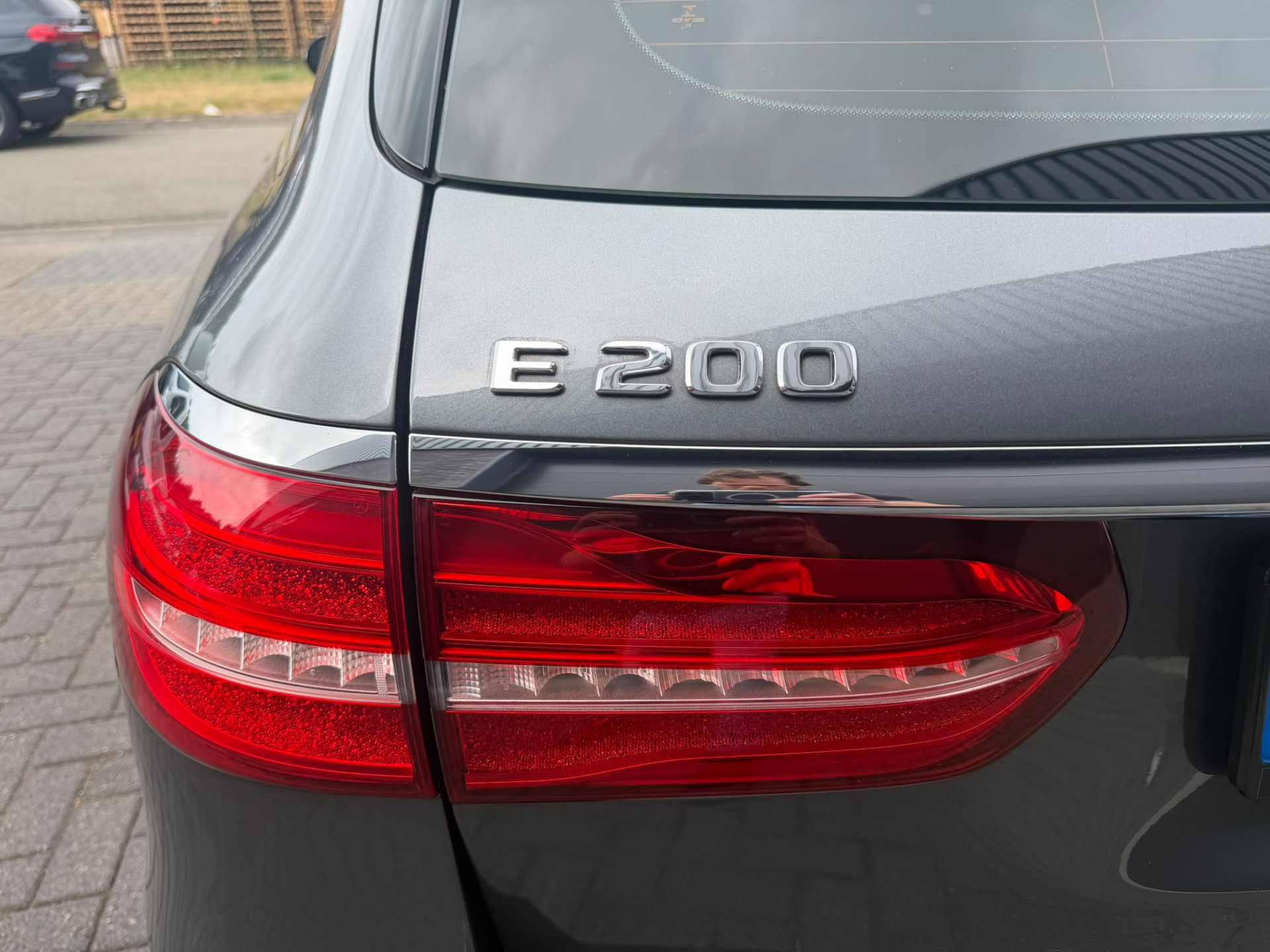 Foto van Mercedes-Benz E 200