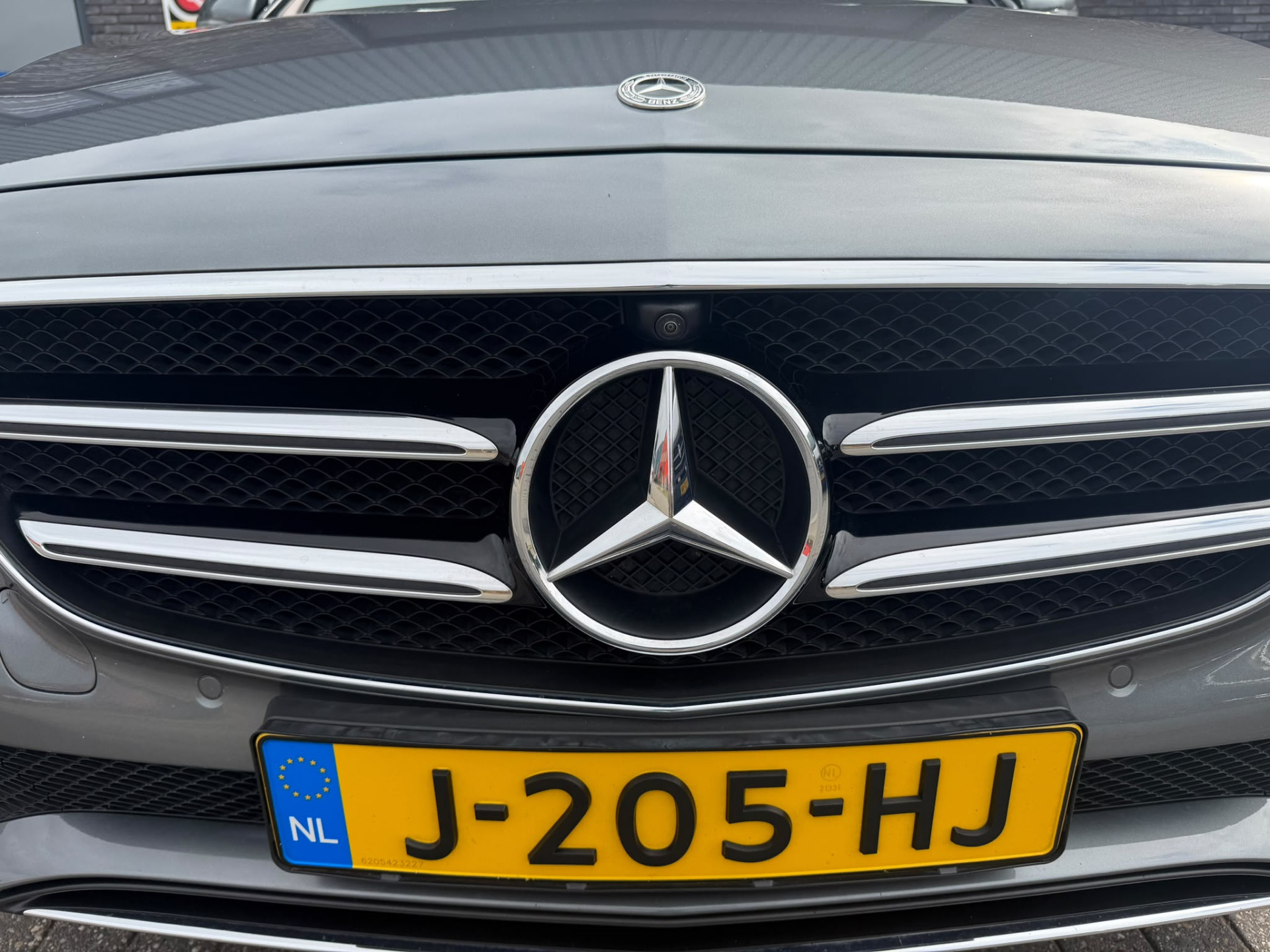 Foto van Mercedes-Benz E 200