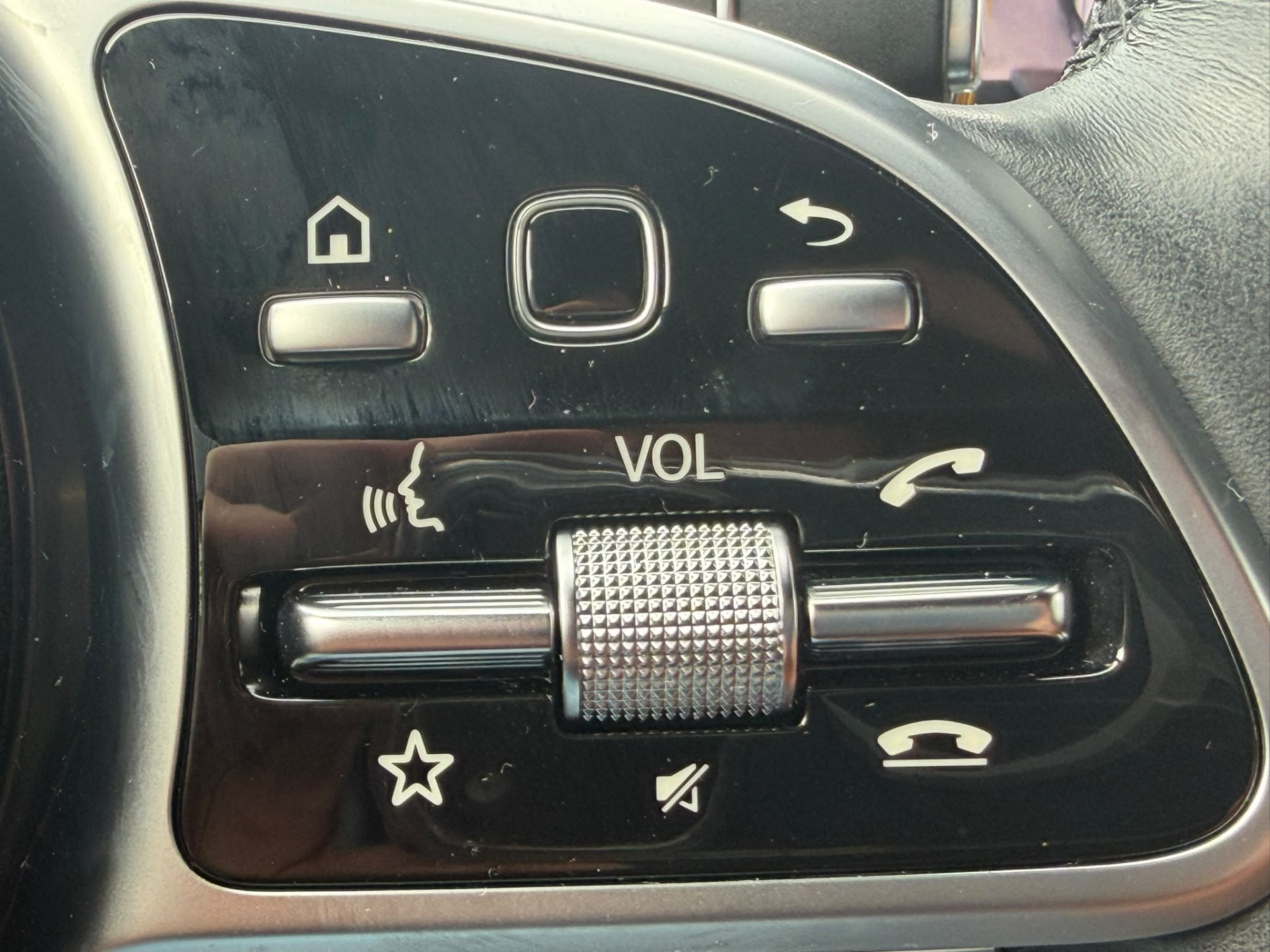 Foto van Mercedes-Benz E 200