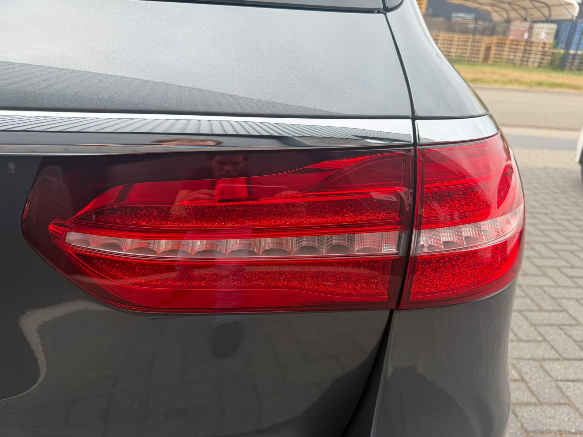 Foto van Mercedes-Benz E 200