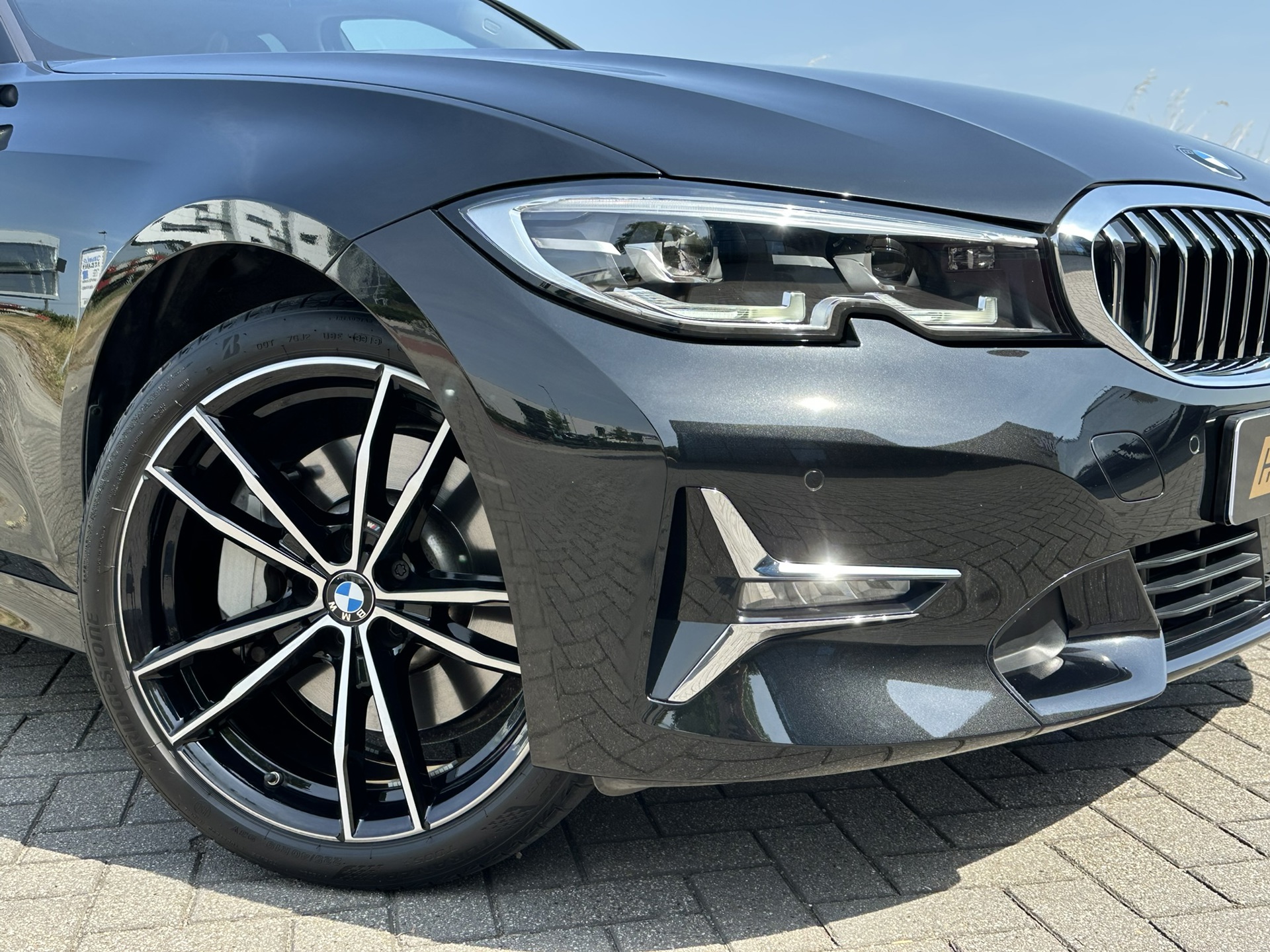 Foto van BMW 330i