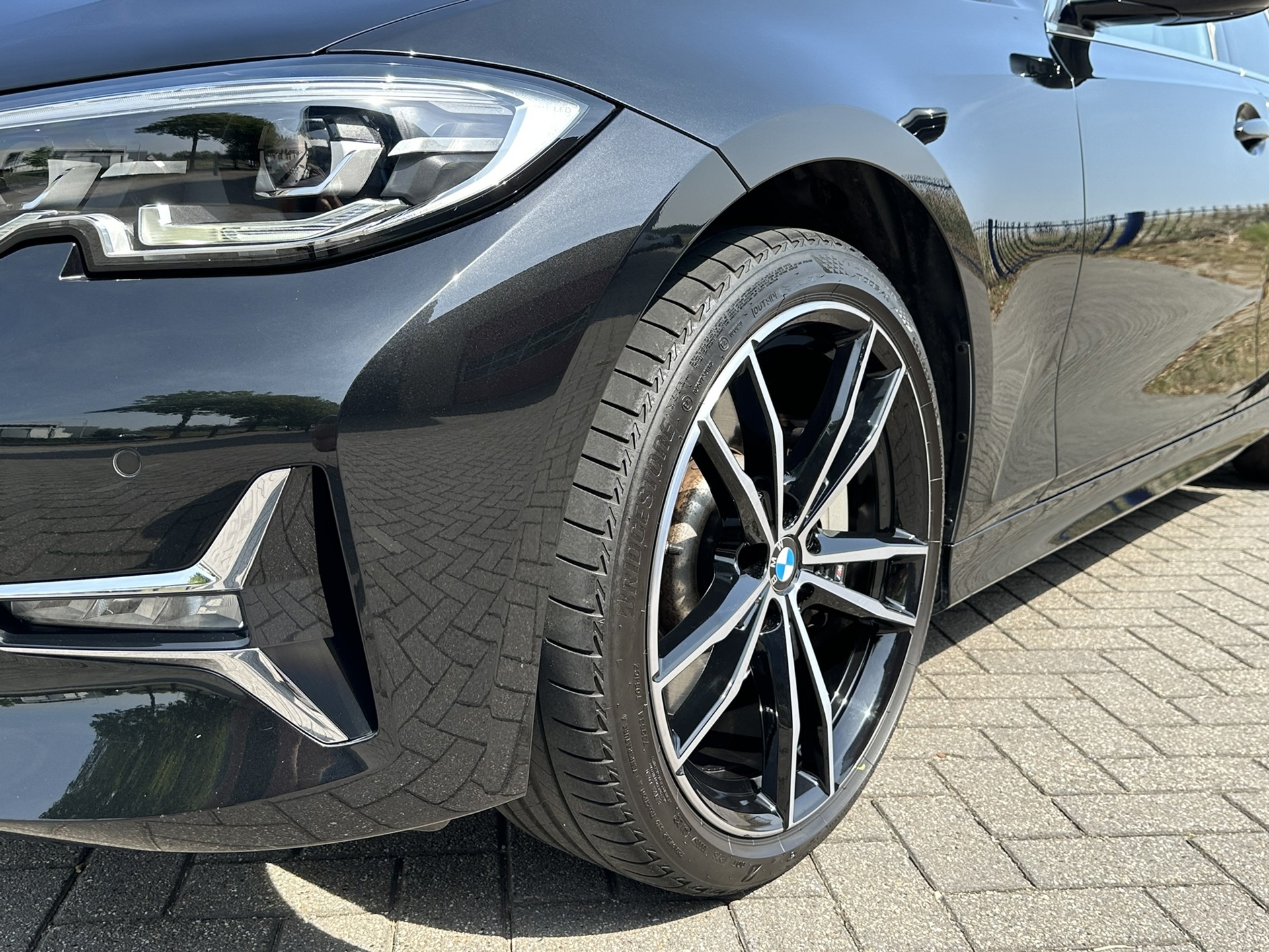 Foto van BMW 330i