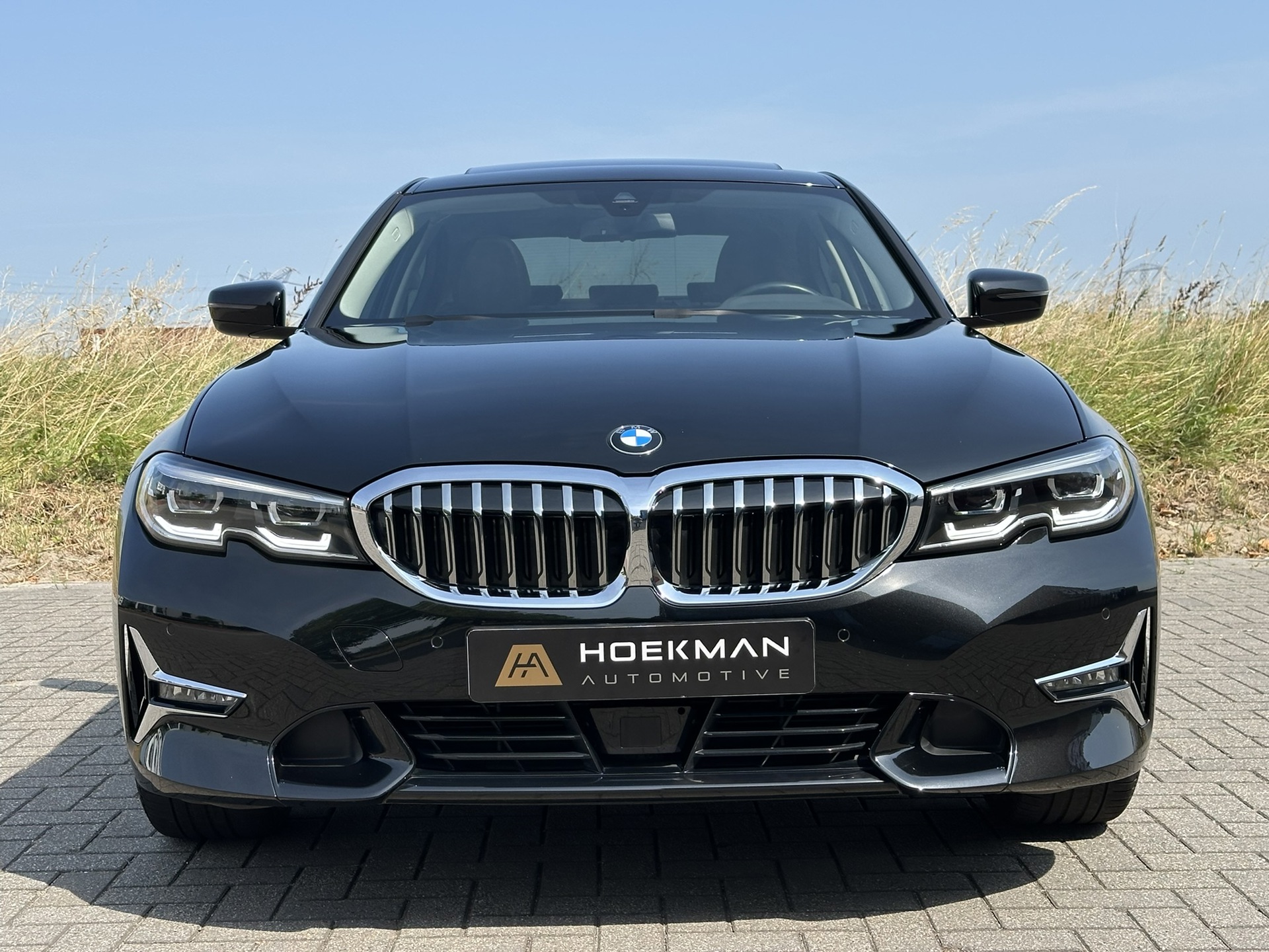 Foto van BMW 330i