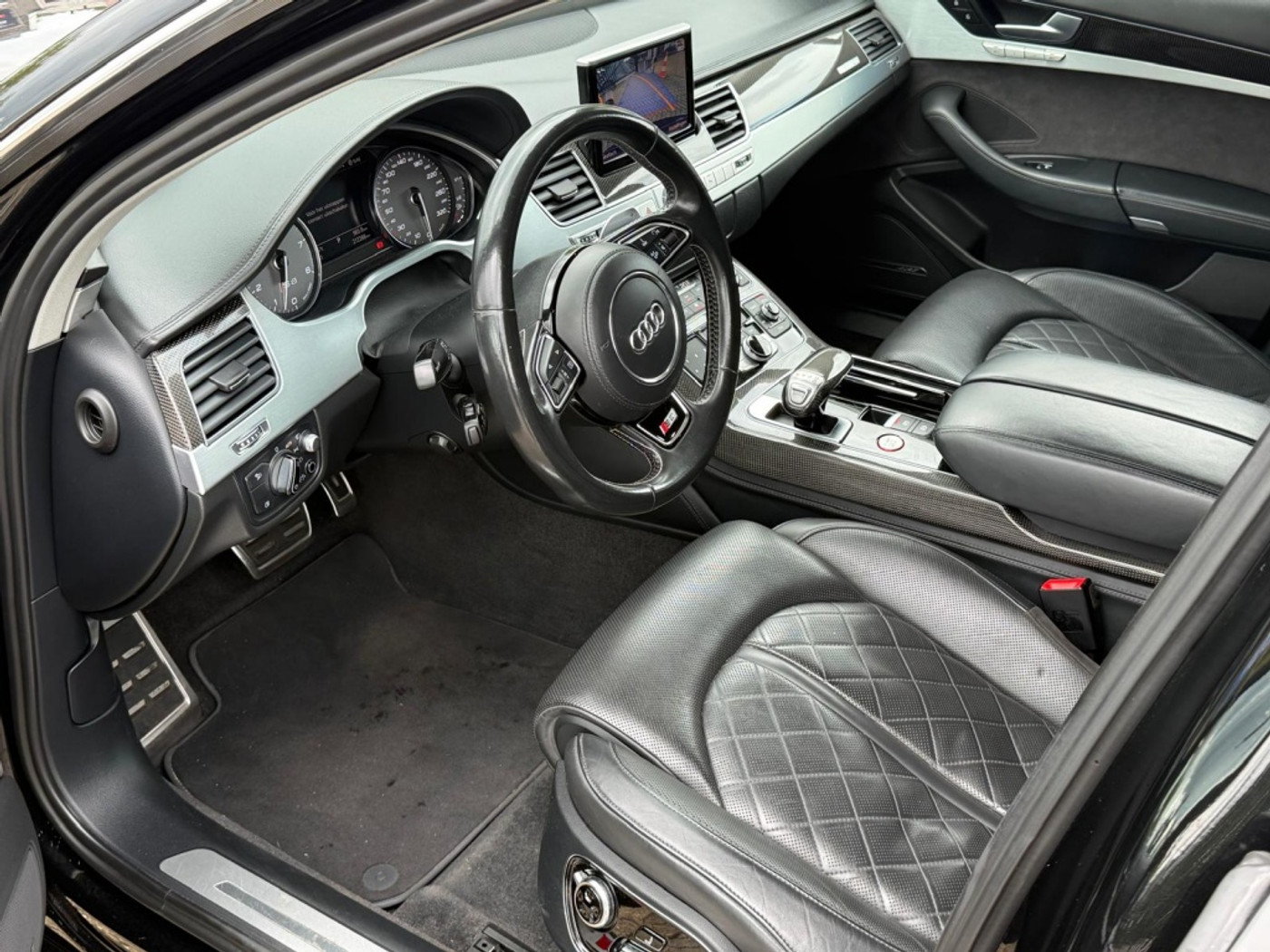 Foto van Audi S8