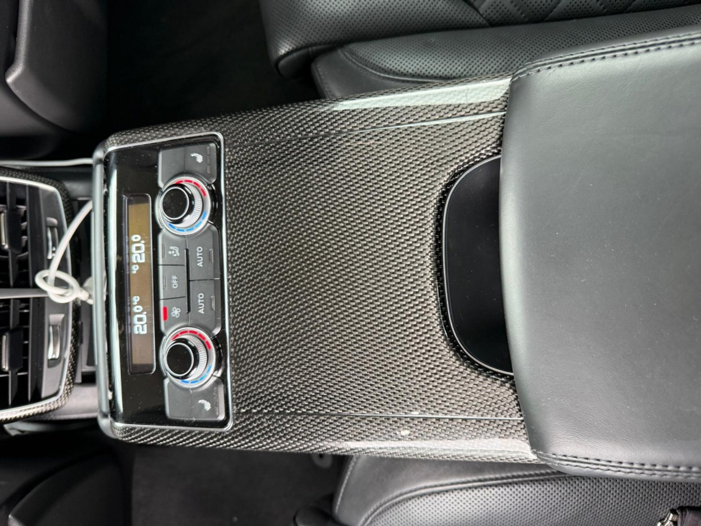 Foto van Audi S8
