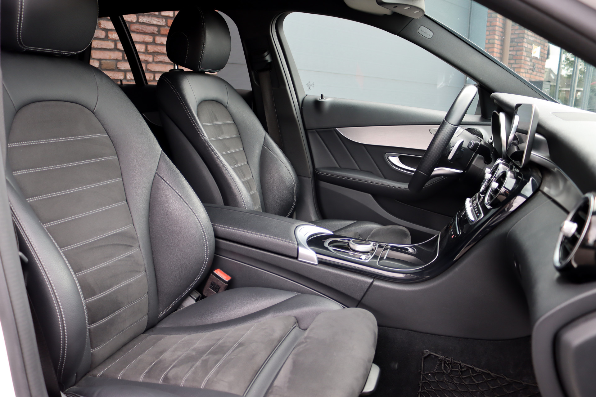 Foto van Mercedes-Benz C 200