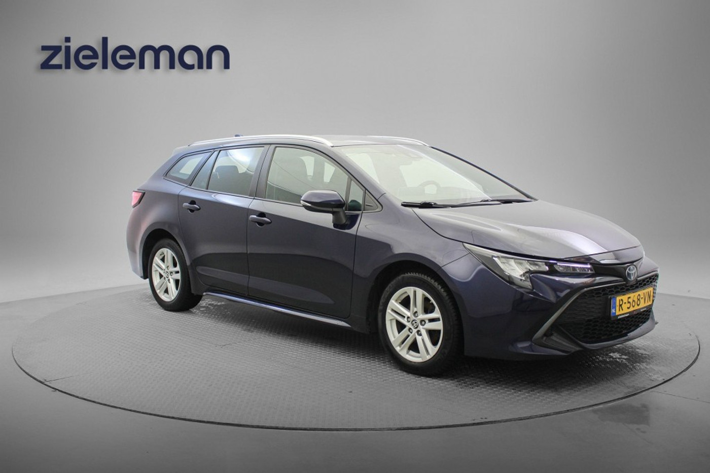 Toyota Toyota Corolla Touring Sports 1.8 Hybrid Active - Carplay, Camera, Cruise 2022 - voorkant