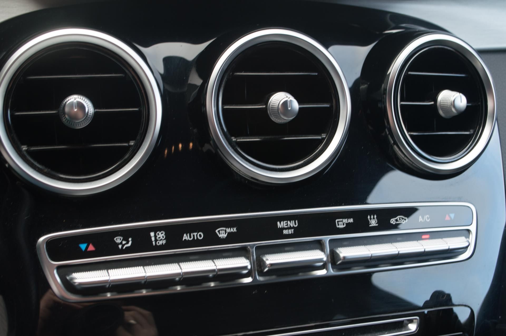 Foto van Mercedes-Benz C 350 E