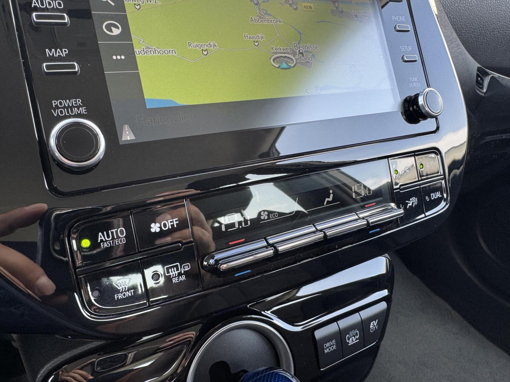 Foto van Toyota Toyota Prius PHV