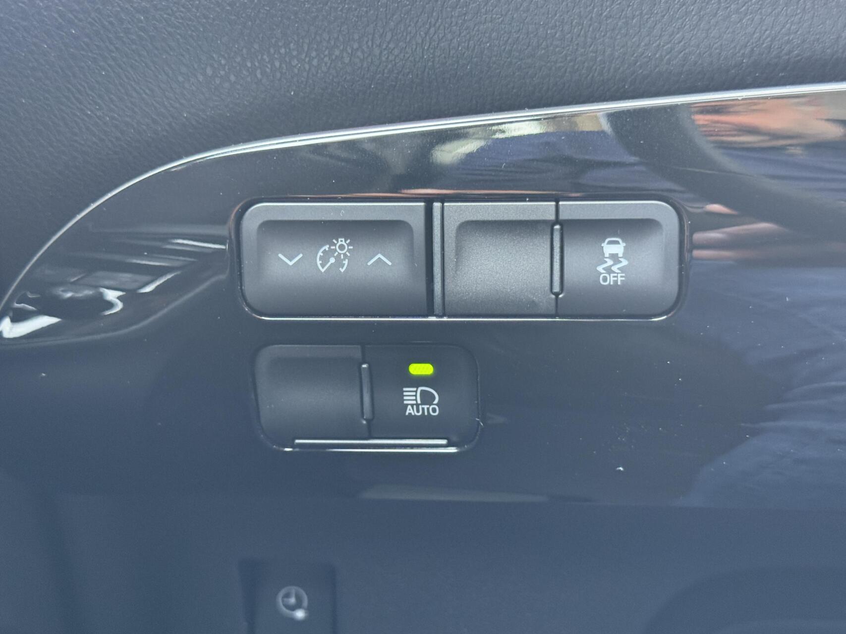 Foto van Toyota Toyota Prius PHV