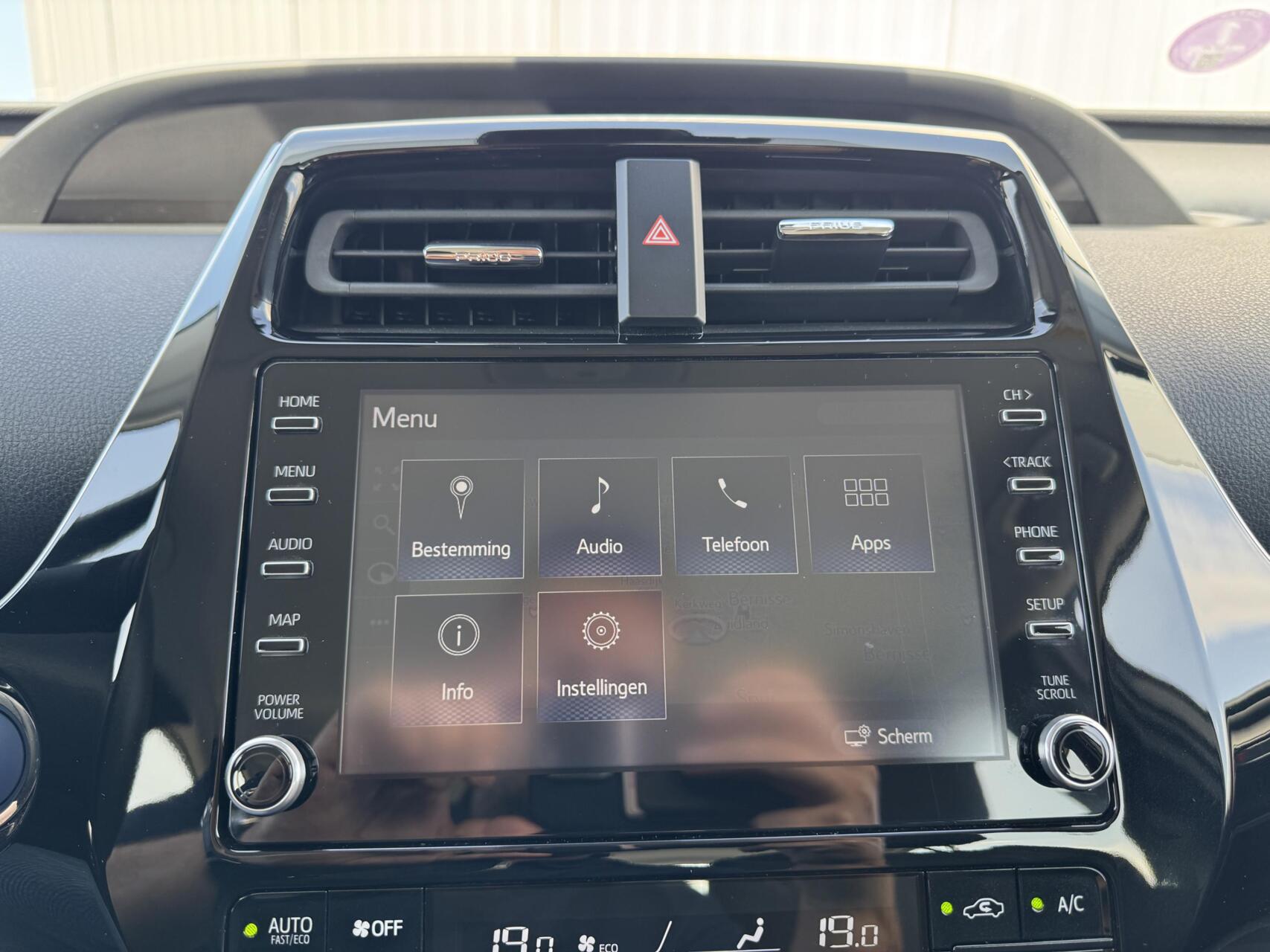 Foto van Toyota Toyota Prius PHV