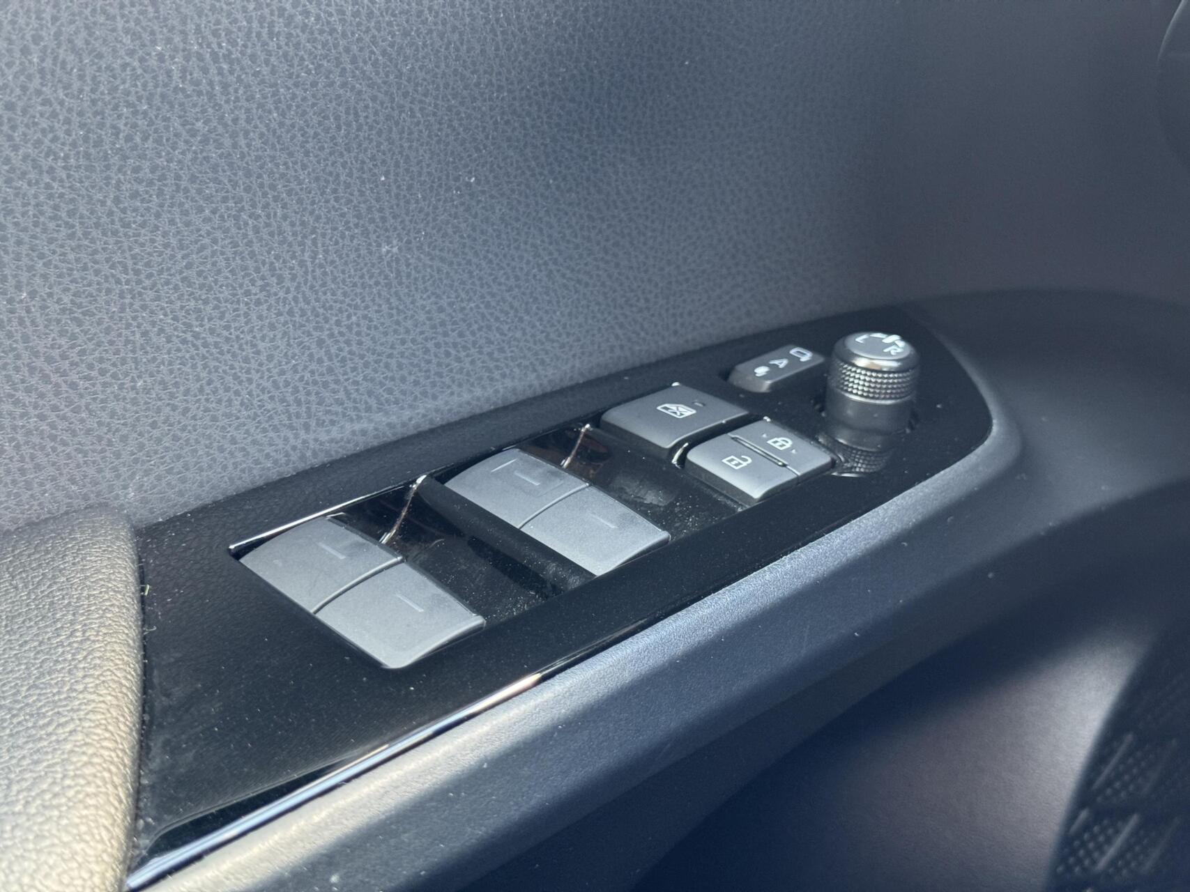Foto van Toyota Toyota Prius PHV
