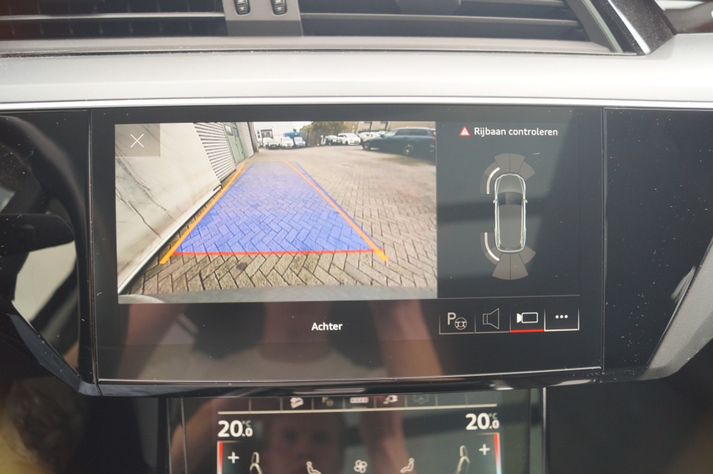 Foto van Audi E-tron 55