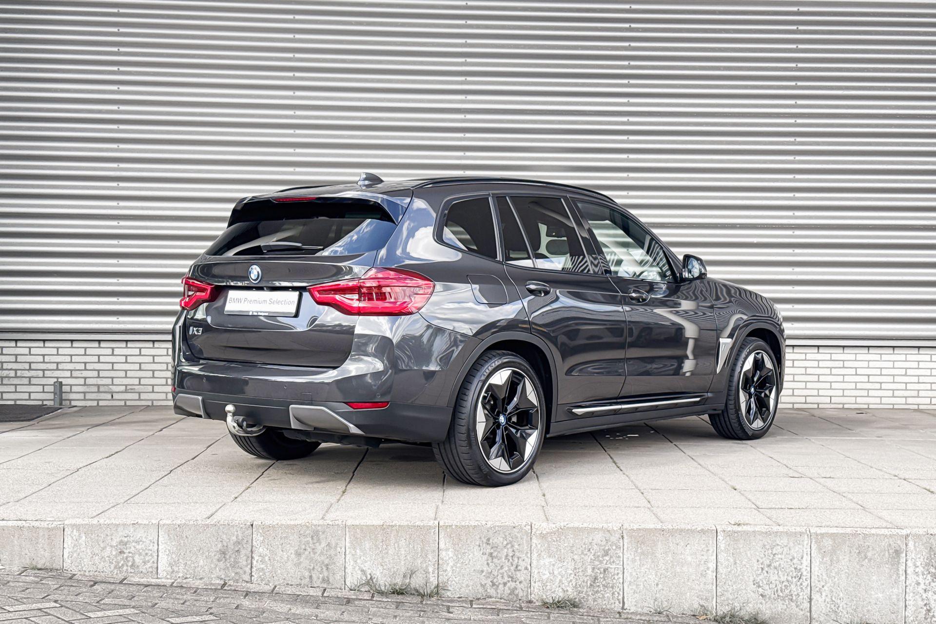 Foto van BMW Ix3