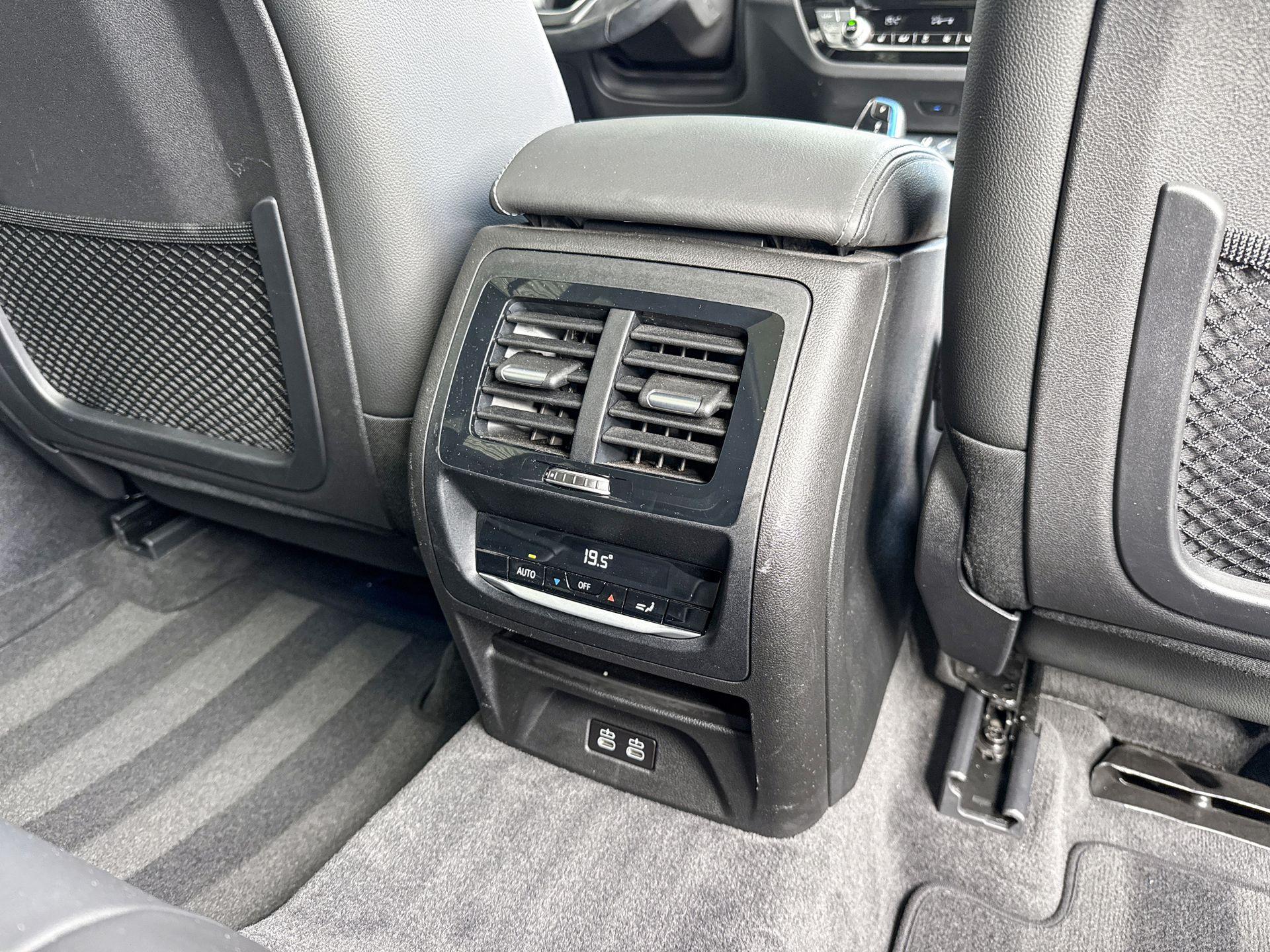 Foto van BMW Ix3