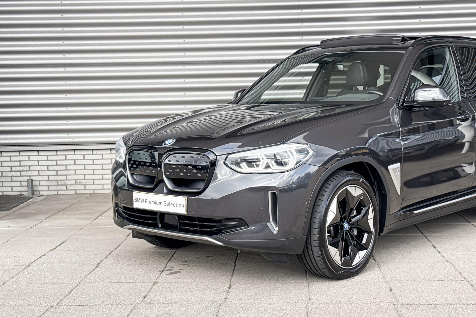 Foto van BMW Ix3