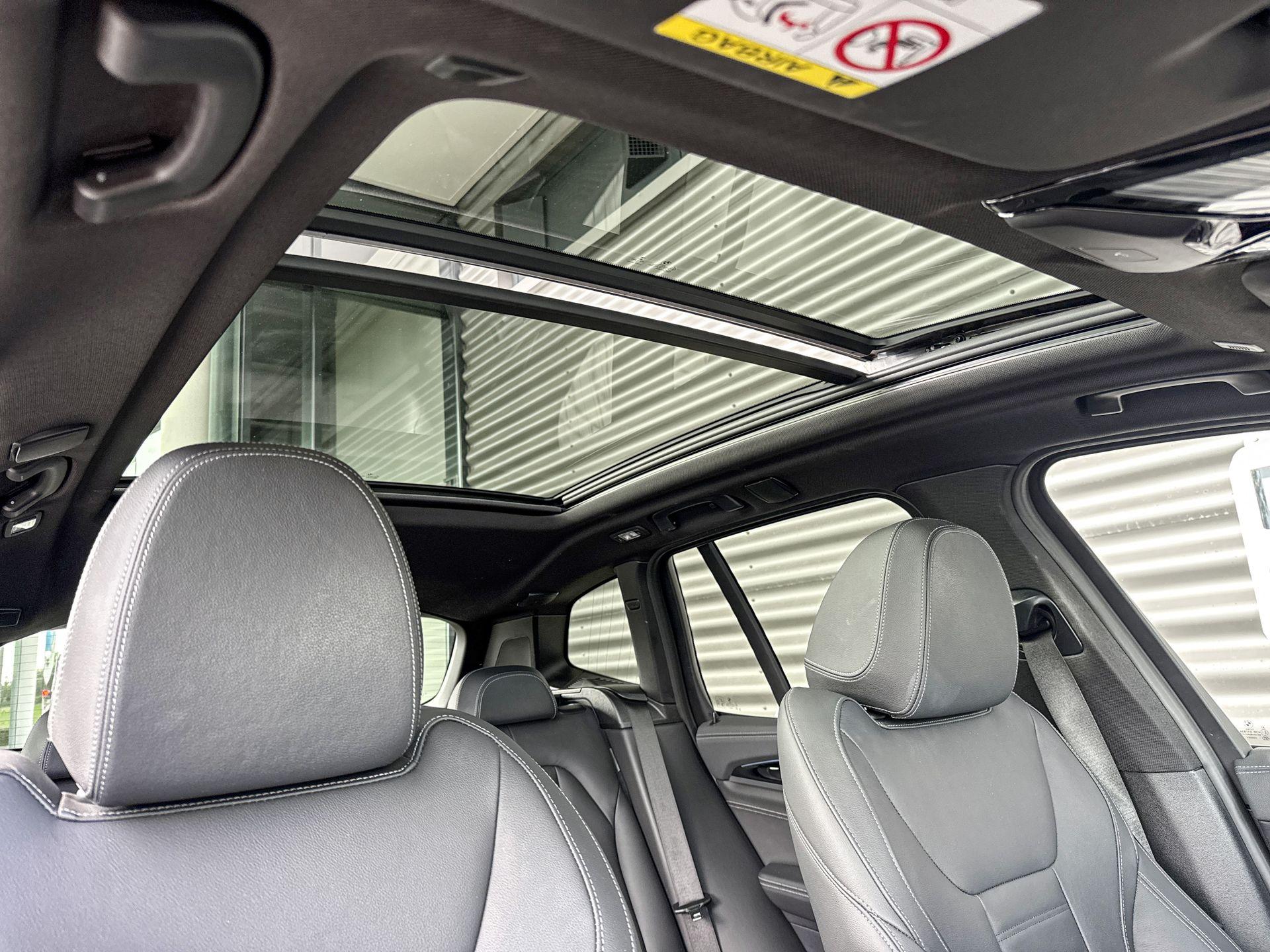 Foto van BMW Ix3
