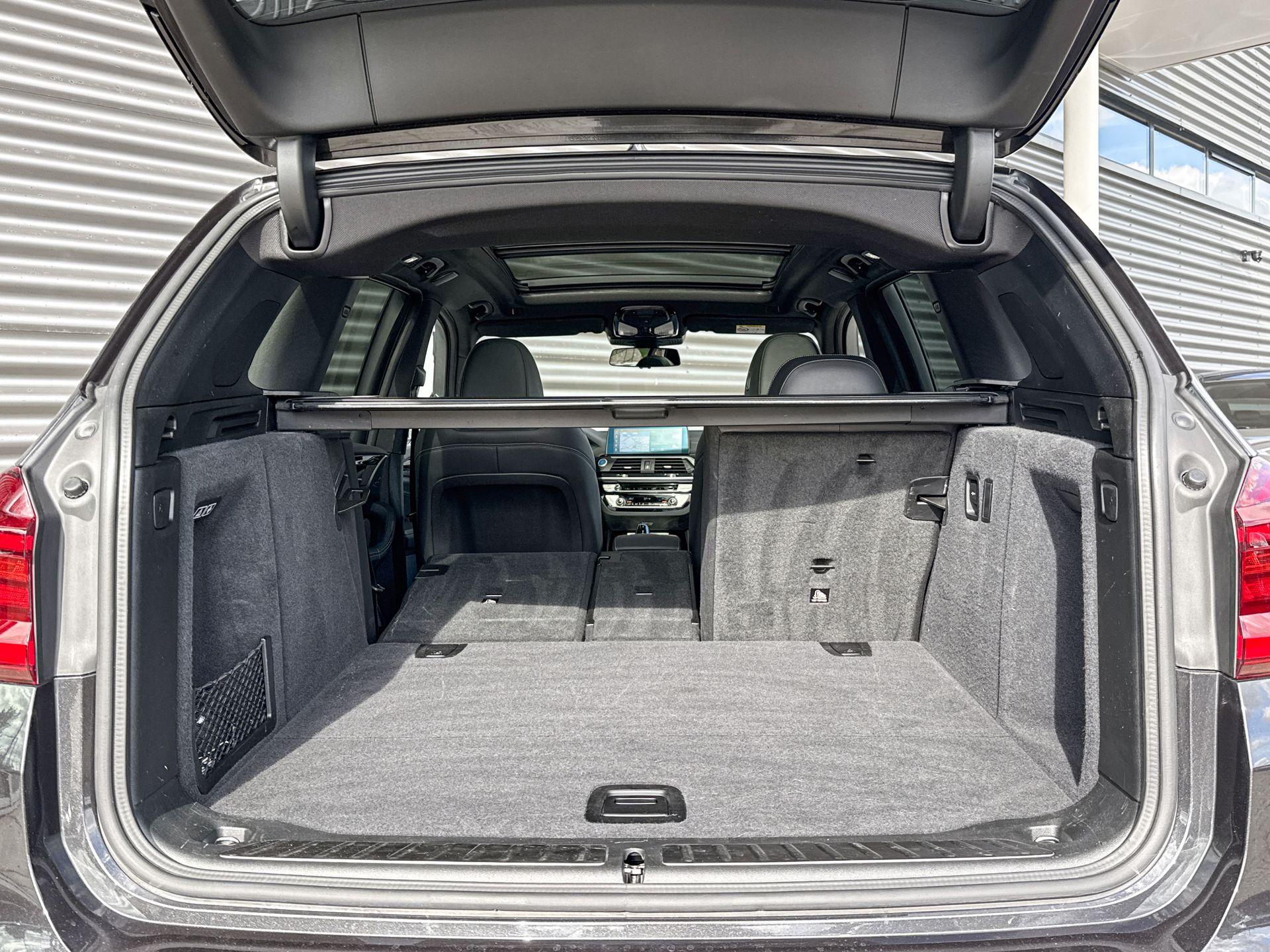 Foto van BMW Ix3