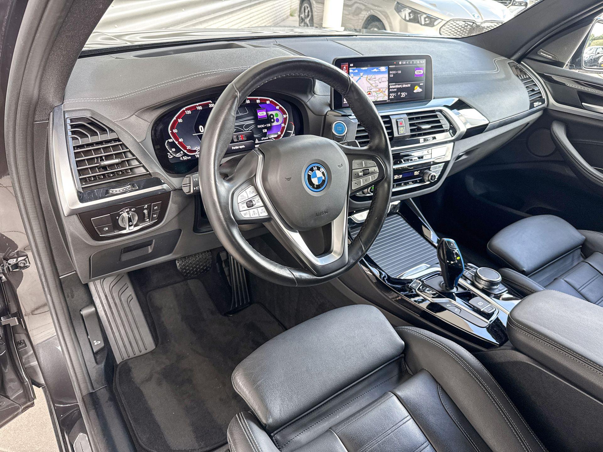 Foto van BMW Ix3