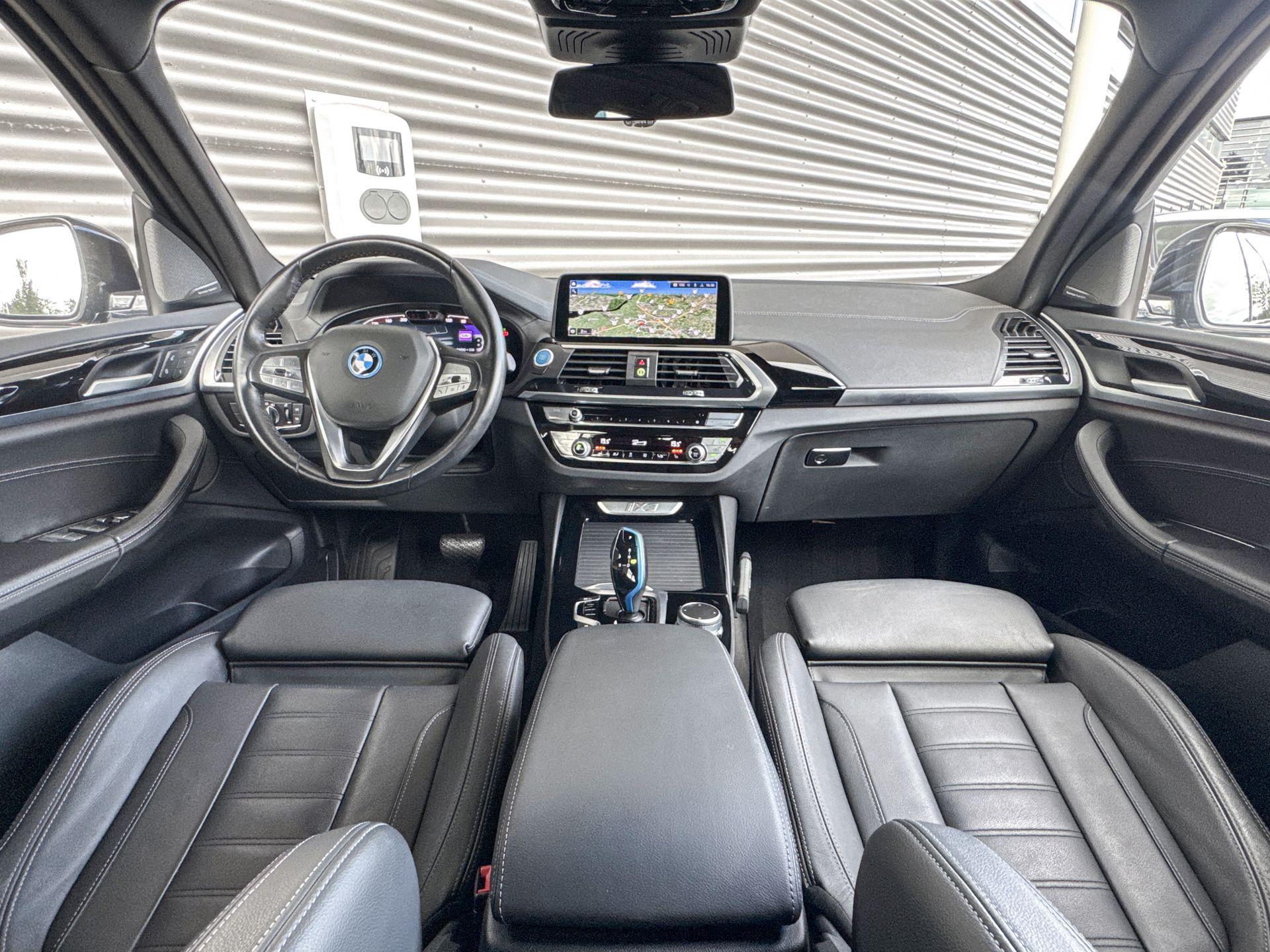 Foto van BMW Ix3
