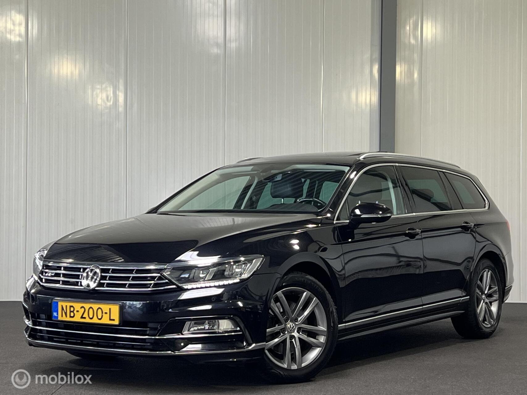 Volkswagen Passat 1.6 TDI Conn.Series Plus [ NAP pano LED ] 2017 - voorkant