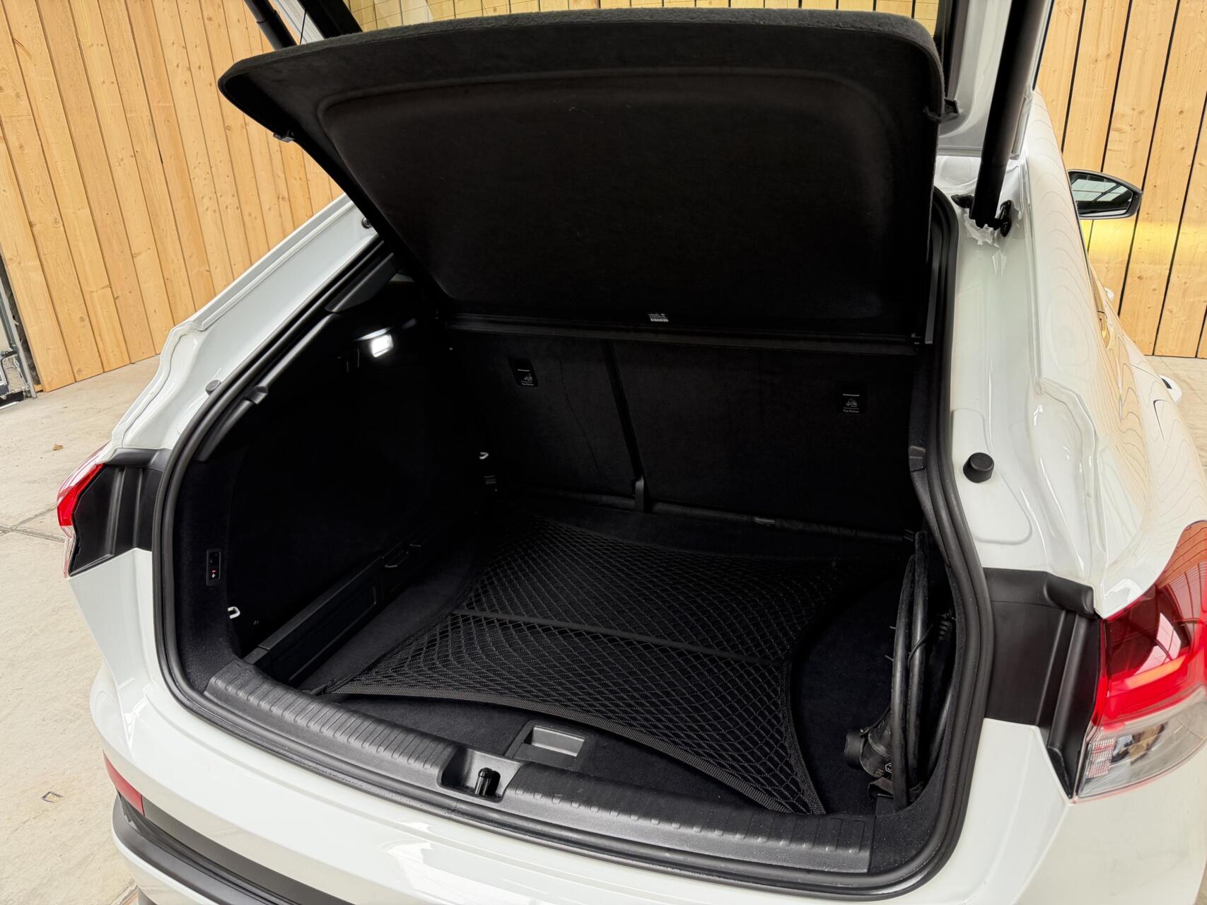 Foto van Audi Q4 Sportback 40 E-tron