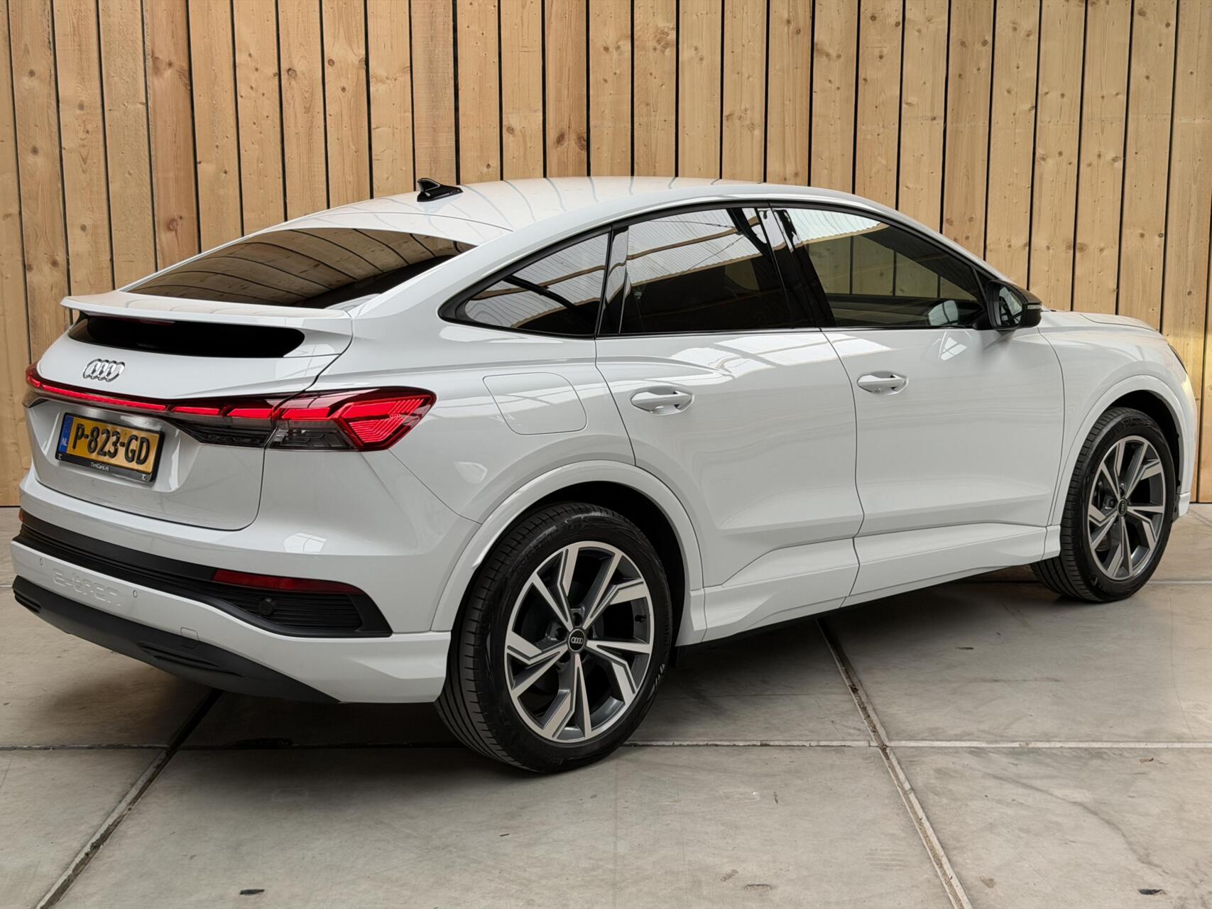Foto van Audi Q4 Sportback 40 E-tron