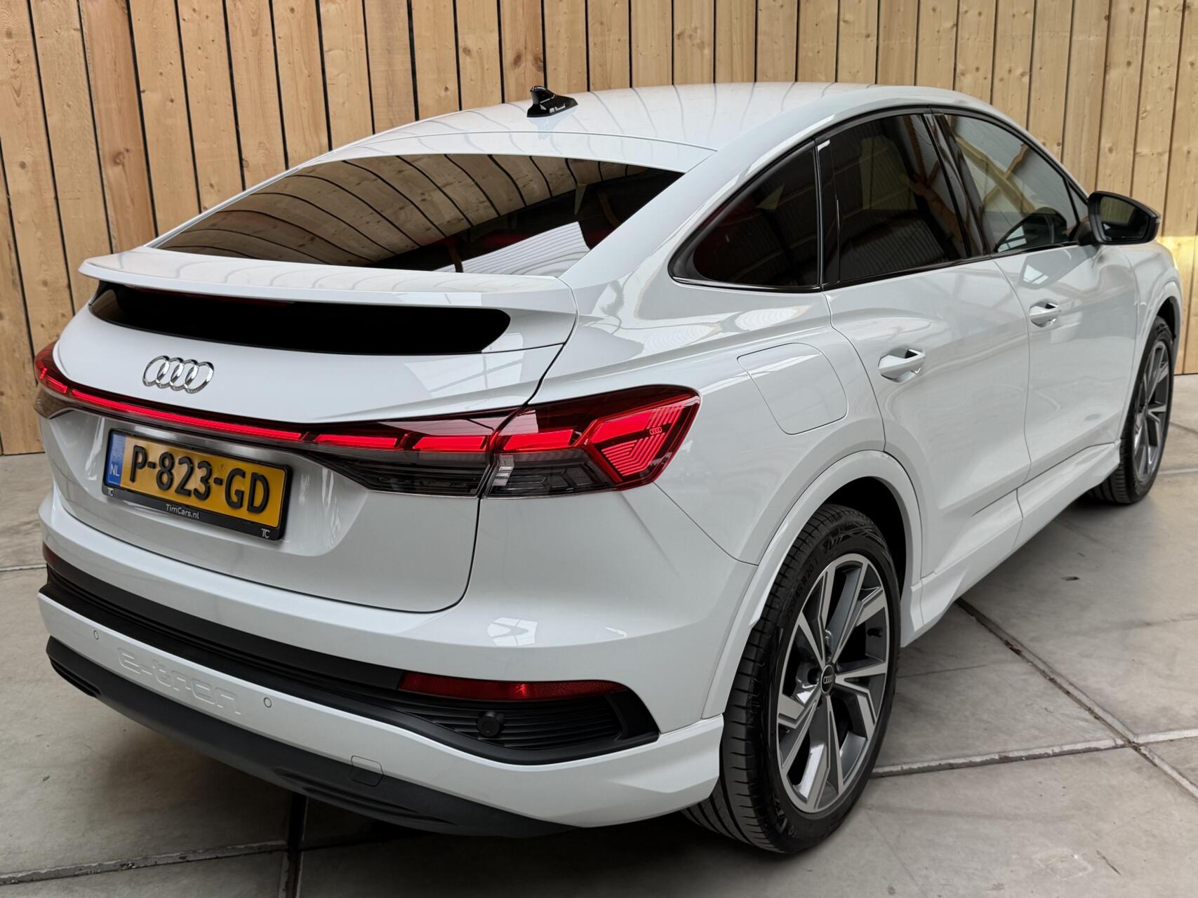Foto van Audi Q4 Sportback 40 E-tron