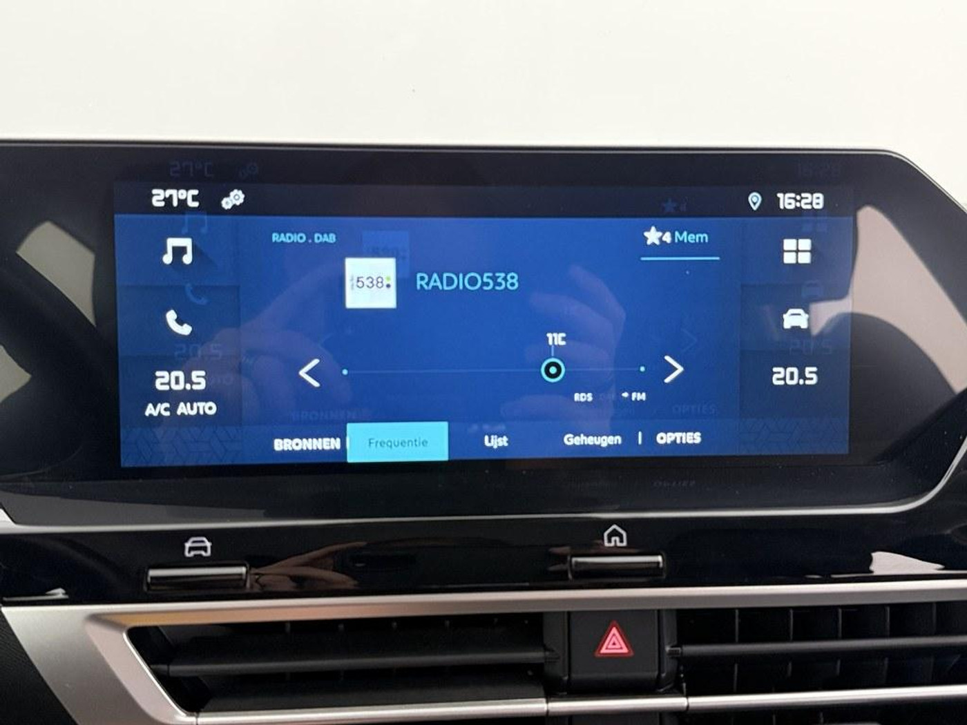 Foto van Citroen E-c4