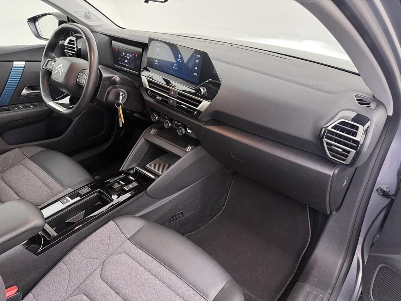 Foto van Citroen E-c4