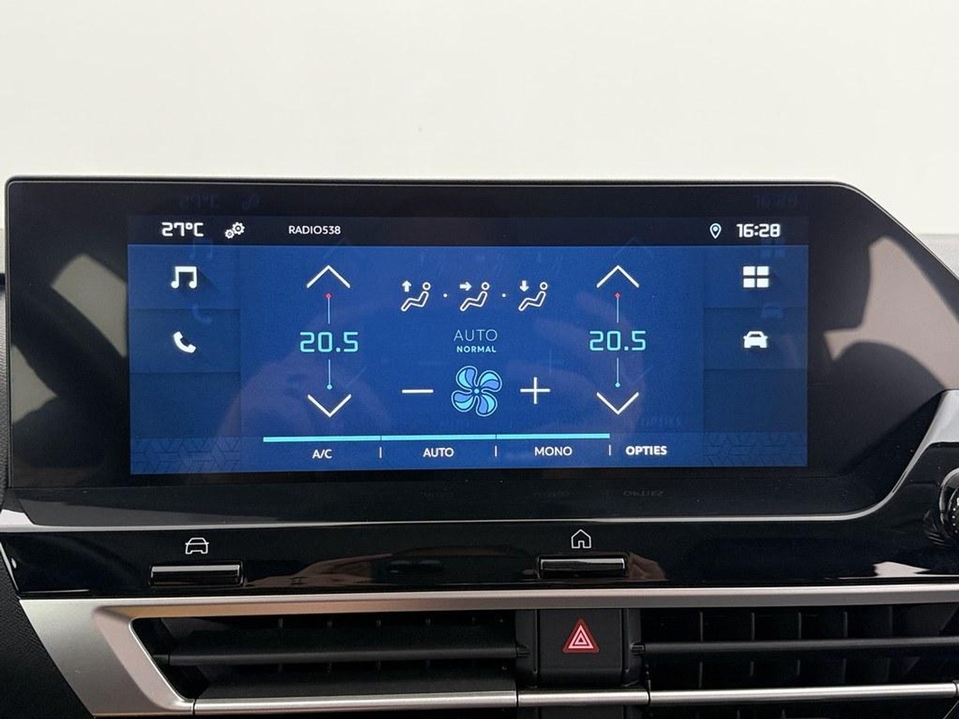Foto van Citroen E-c4