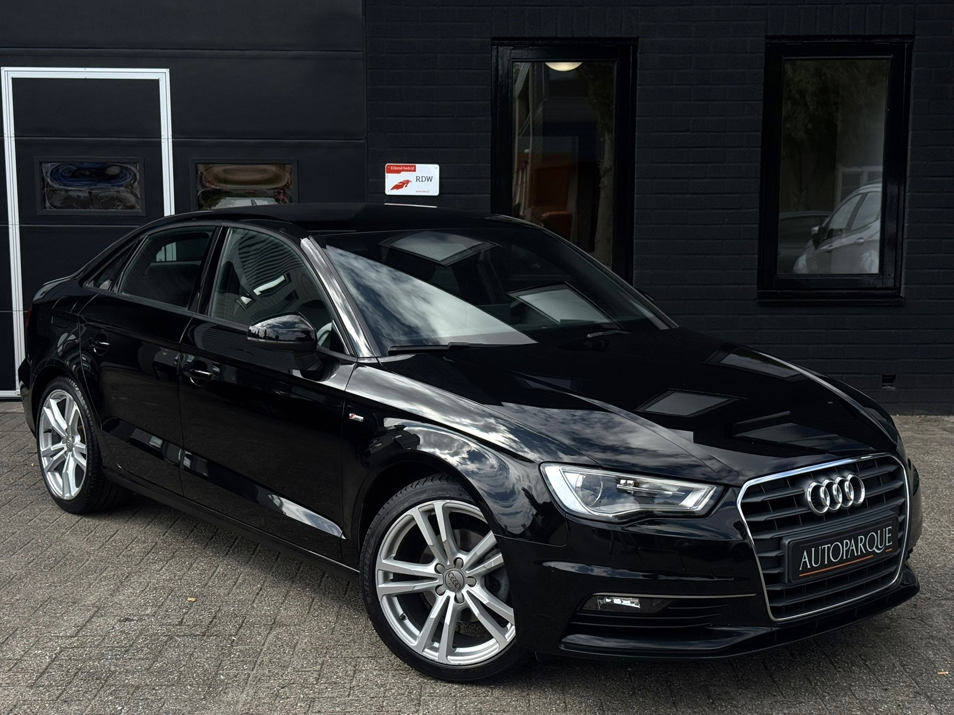 Foto van Audi A3 Limousine