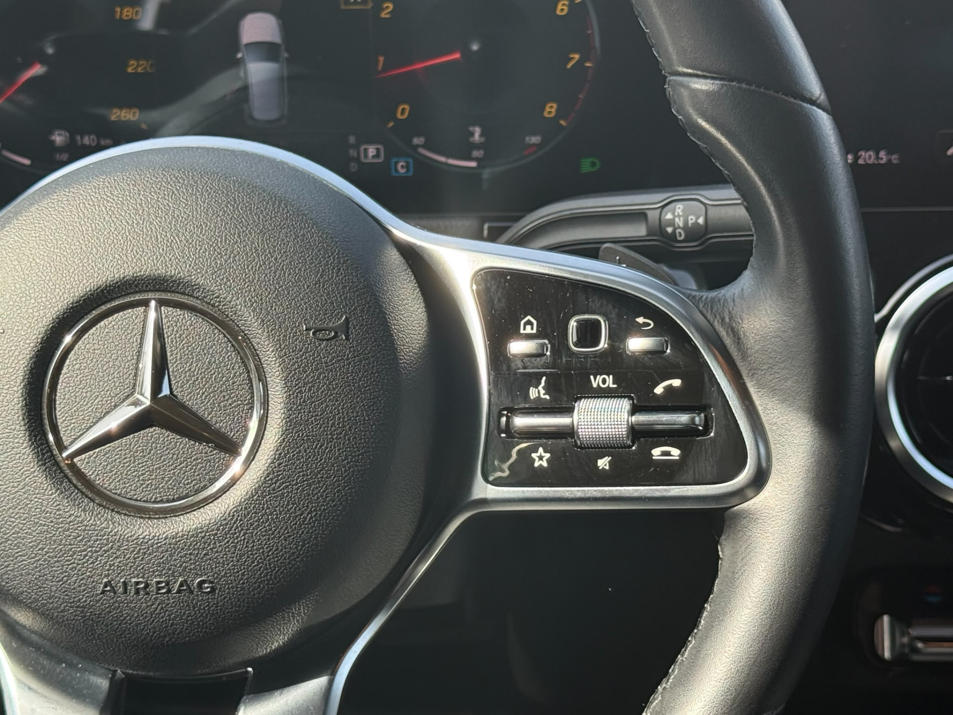 Foto van Mercedes-Benz B 200