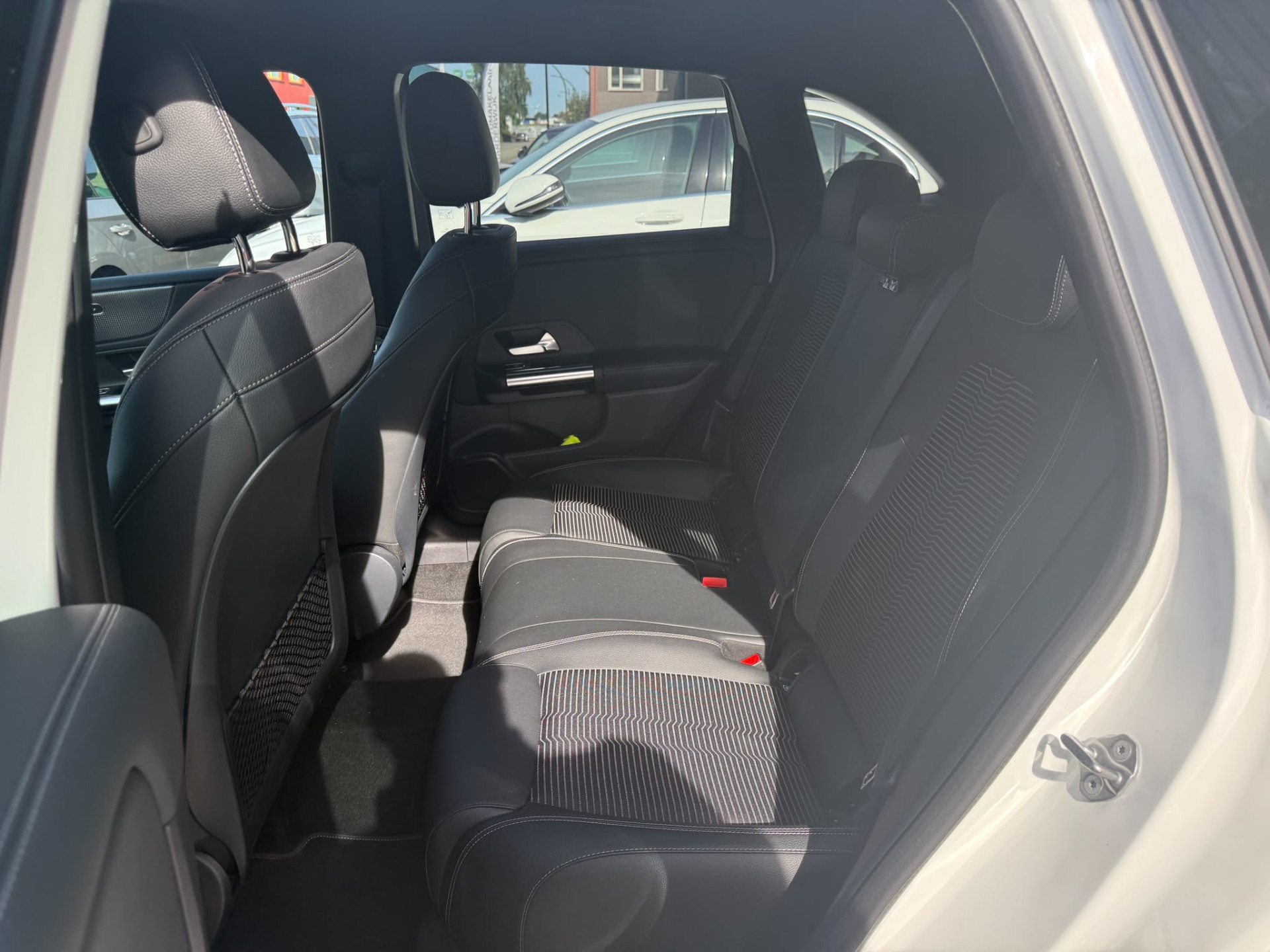 Foto van Mercedes-Benz B 200