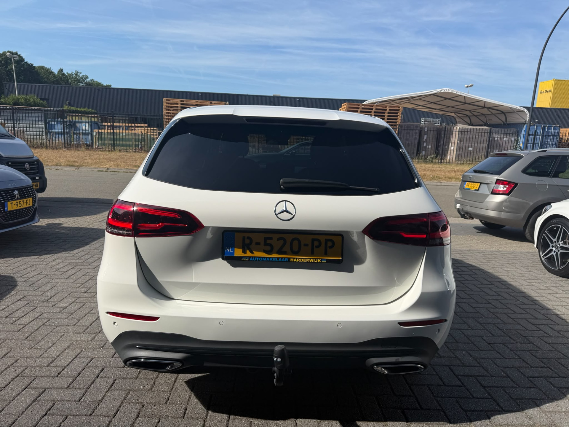 Foto van Mercedes-Benz B 200