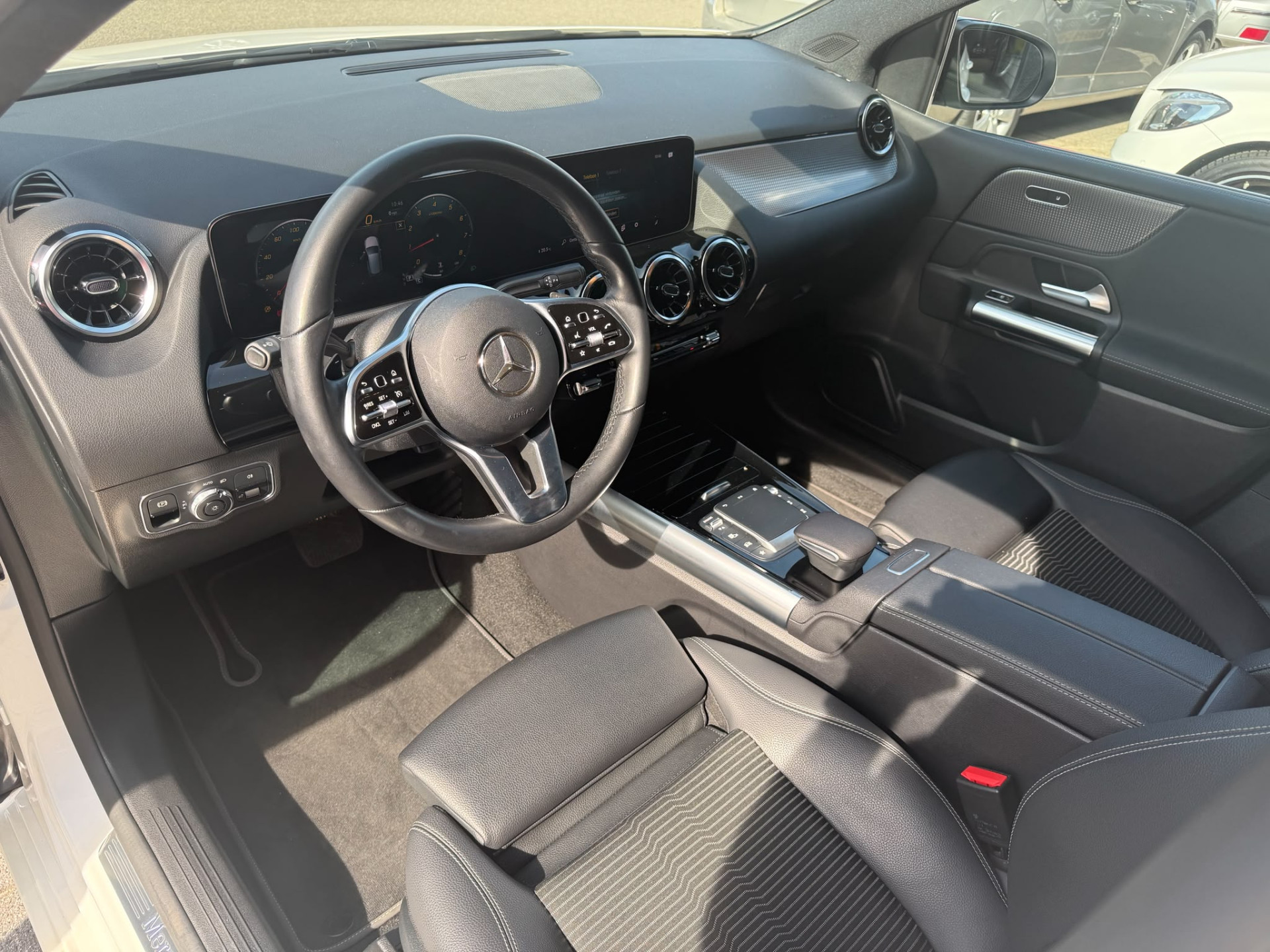 Foto van Mercedes-Benz B 200