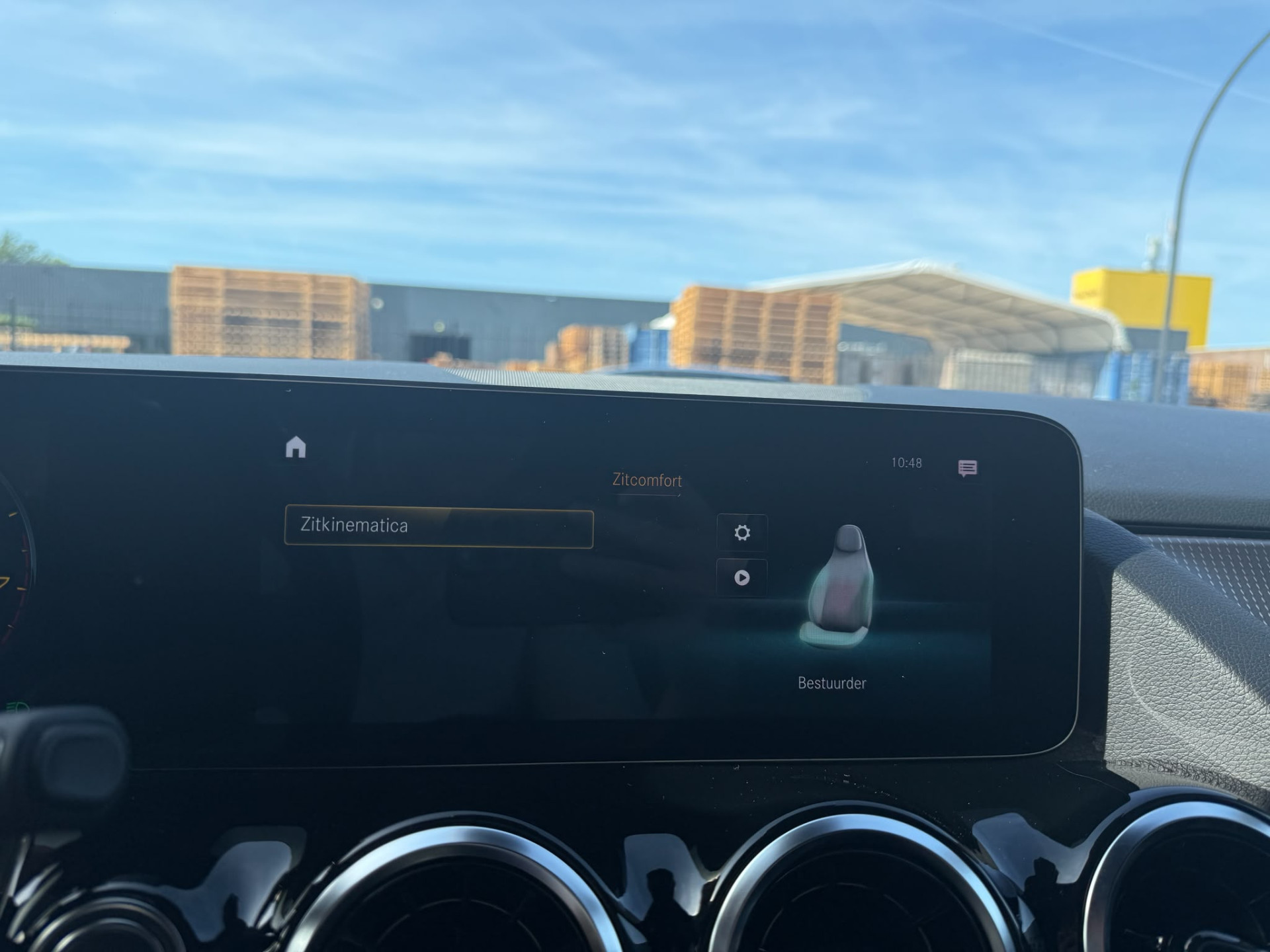 Foto van Mercedes-Benz B 200