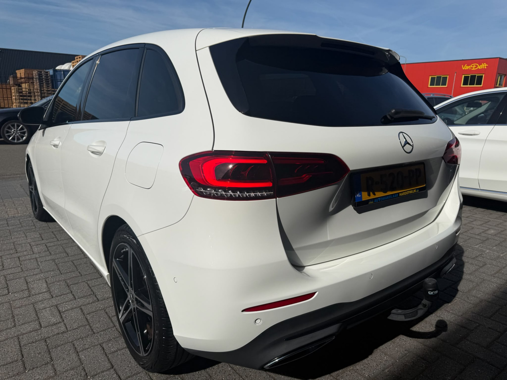 Foto van Mercedes-Benz B 200