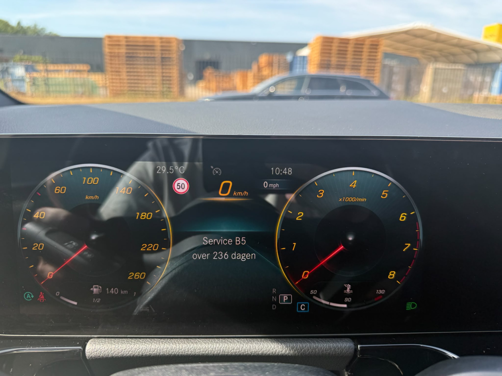 Foto van Mercedes-Benz B 200