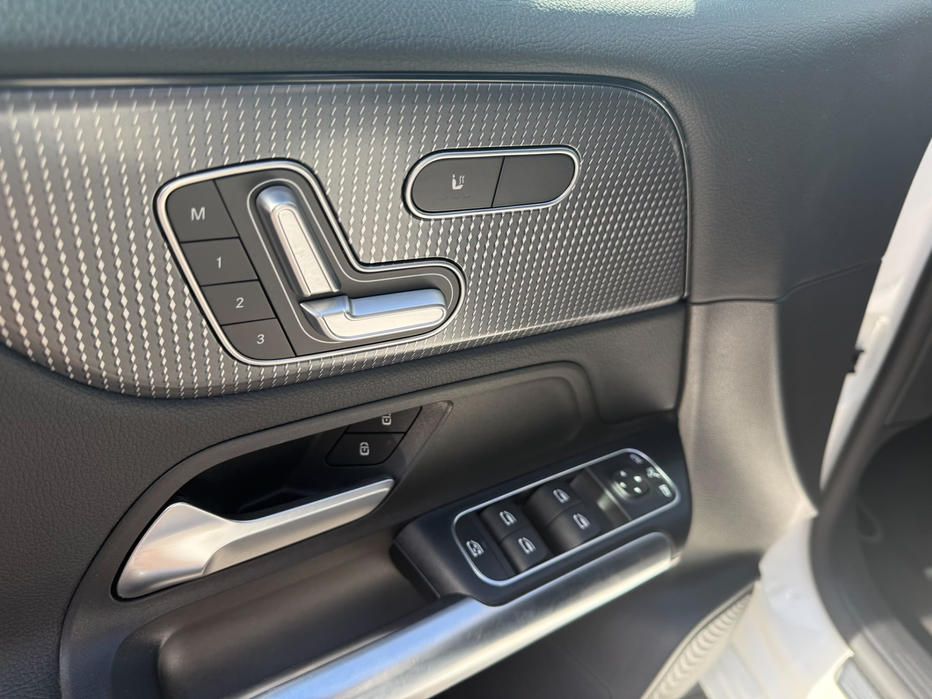 Foto van Mercedes-Benz B 200