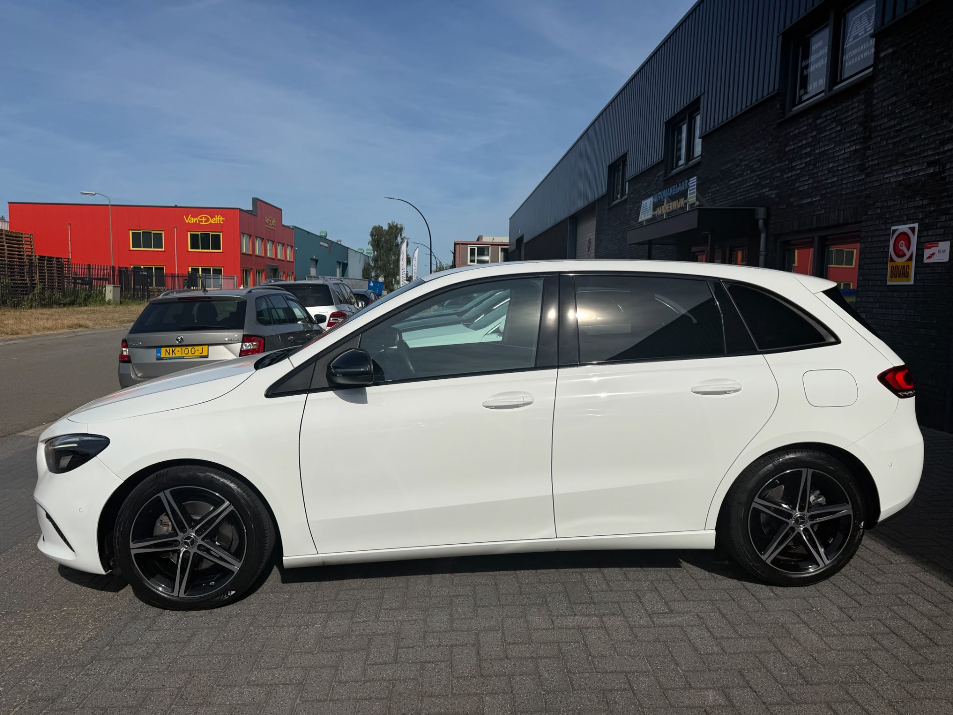 Foto van Mercedes-Benz B 200