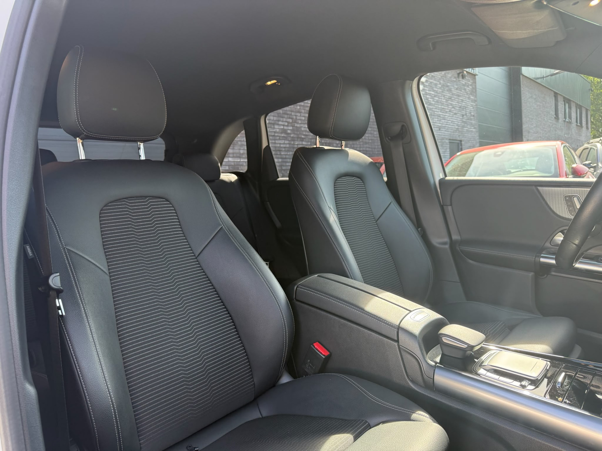 Foto van Mercedes-Benz B 200