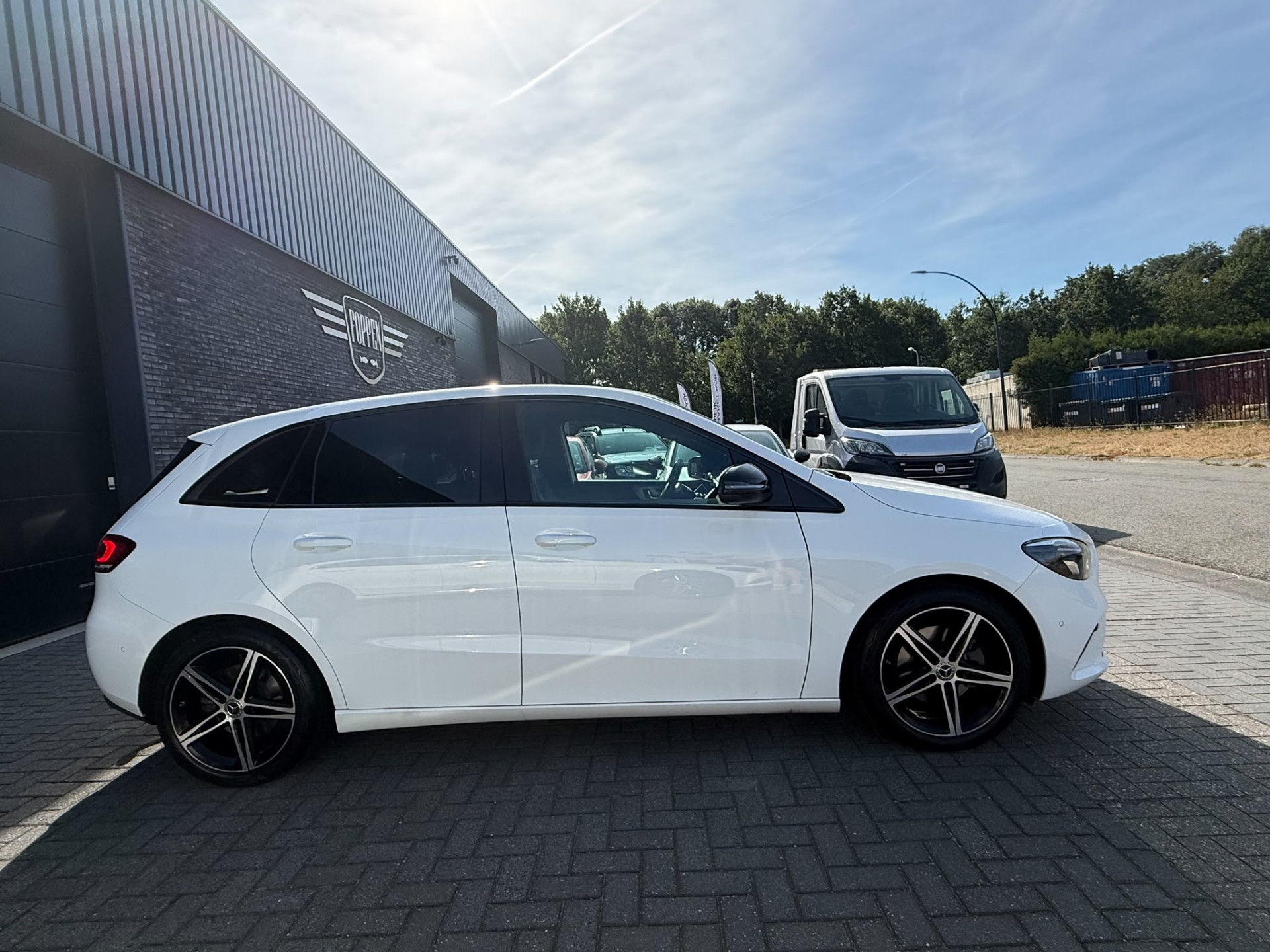 Foto van Mercedes-Benz B 200