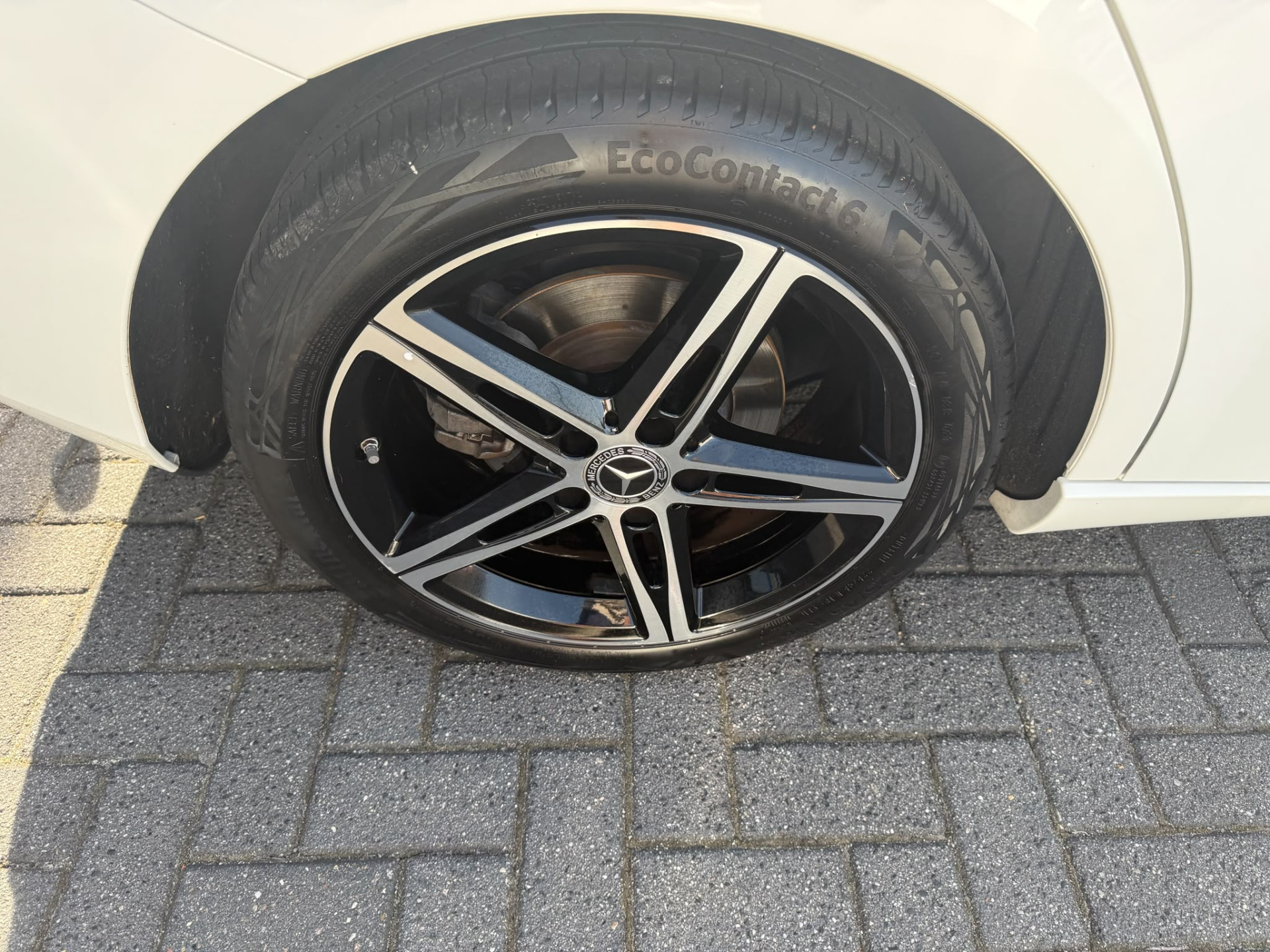 Foto van Mercedes-Benz B 200